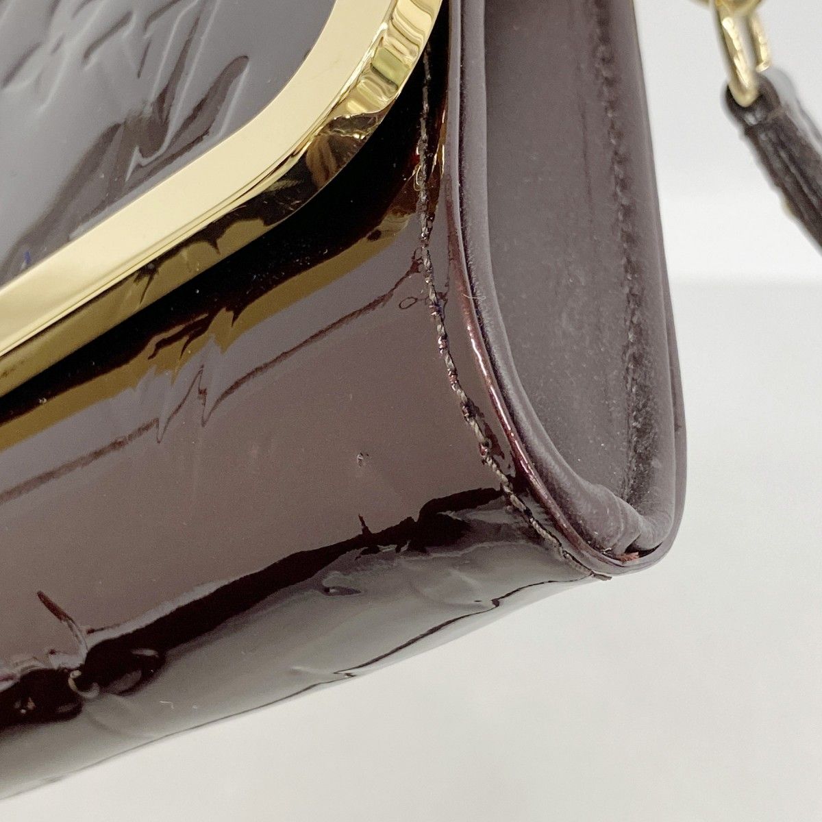 Louis Vuitton Shoulder Wallet Vernis Rossmore MM Amaranto — view 6