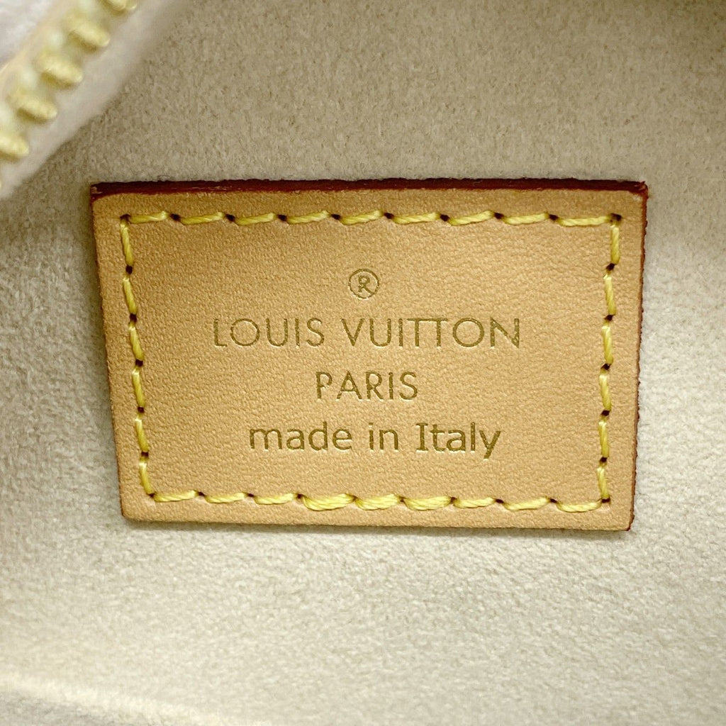 Louis Vuitton Shoulder Bag Damier Azur Boite Chapel PM White — view 5