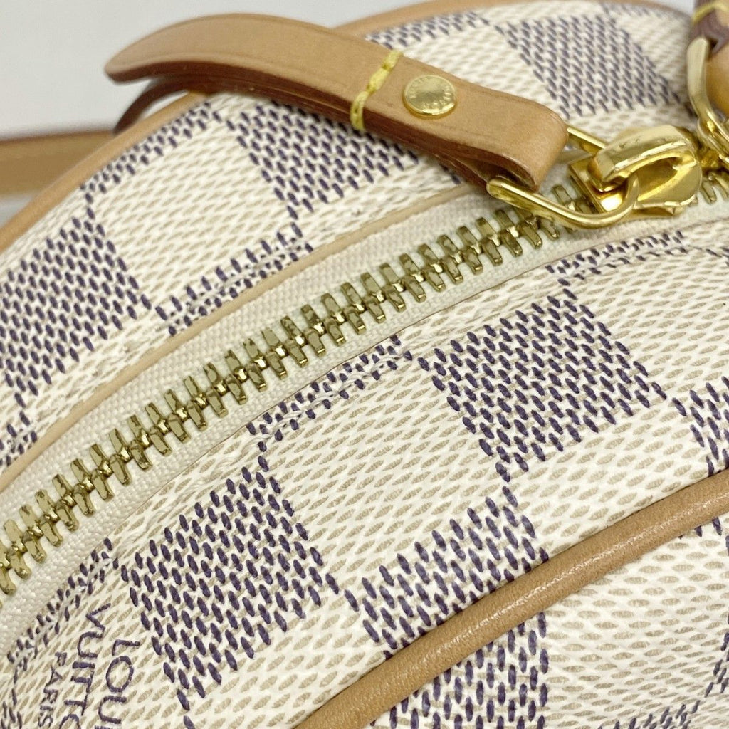 Louis Vuitton Shoulder Bag Damier Azur Boite Chapel PM White — view 8
