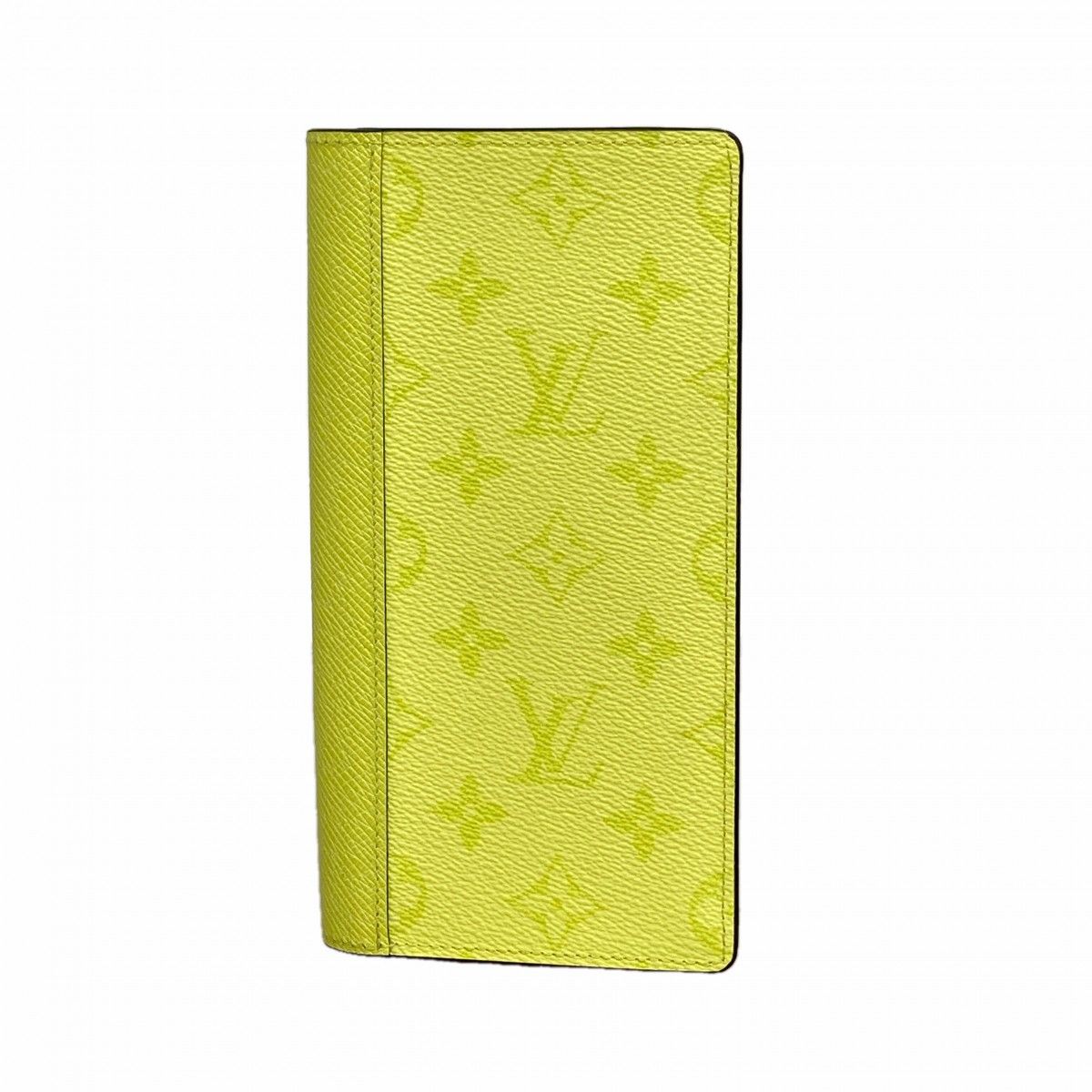 Louis Vuitton Wallet Taigarama Portefeuille Brazza Lemon
