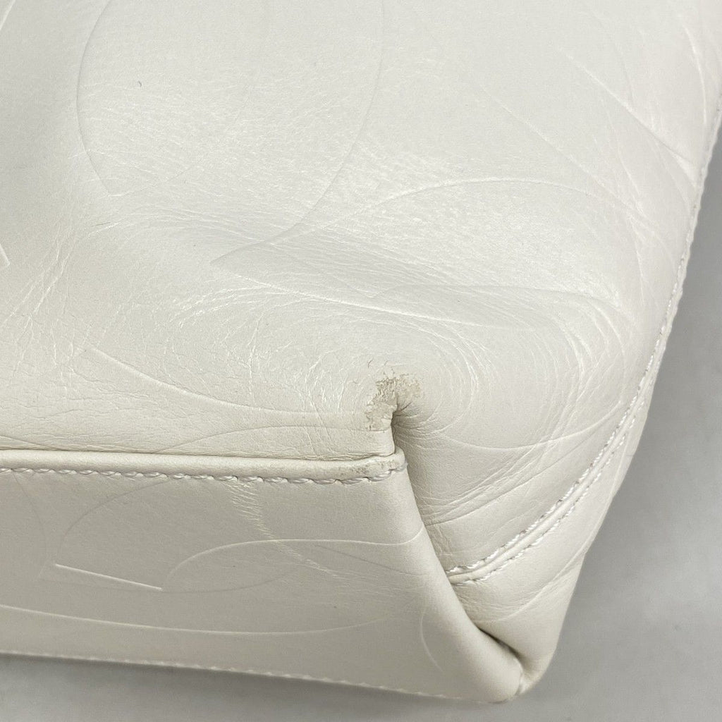 Chanel Tote Leather White Gold — view 6