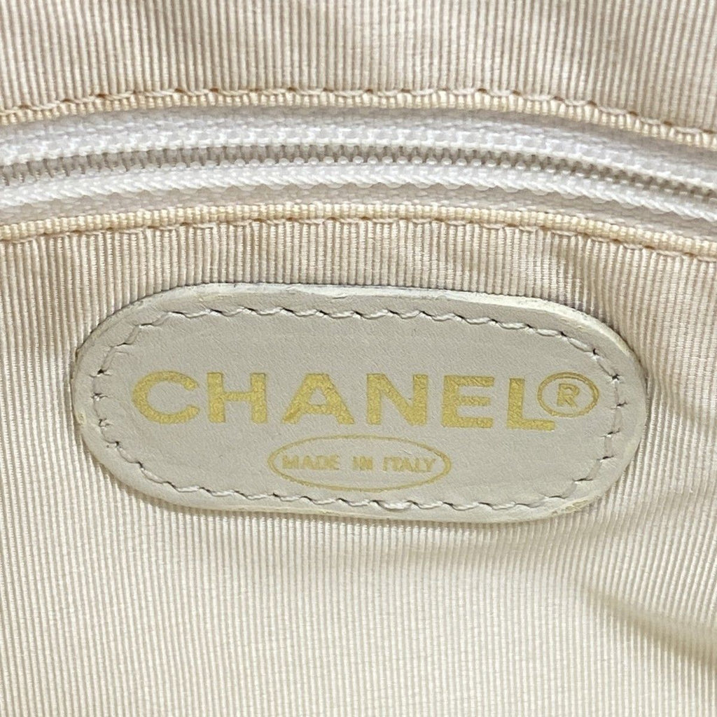 Chanel Tote Leather White Gold — view 5