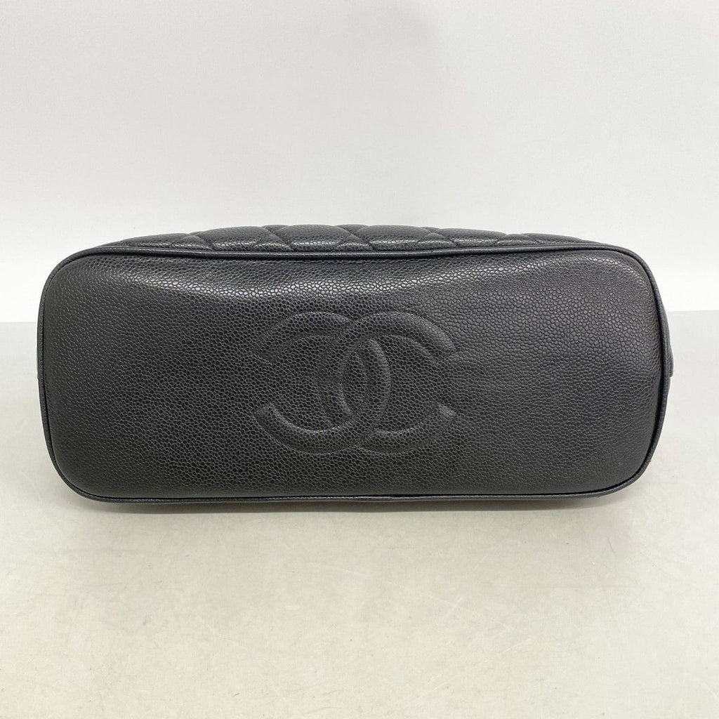 Chanel Shoulder Bag Quilted Caviar Leather Black Gold — view 3