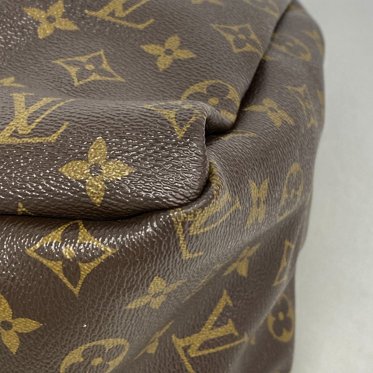 Louis Vuitton Shoulder Bag Monogram Artsy MM Brown — view 6