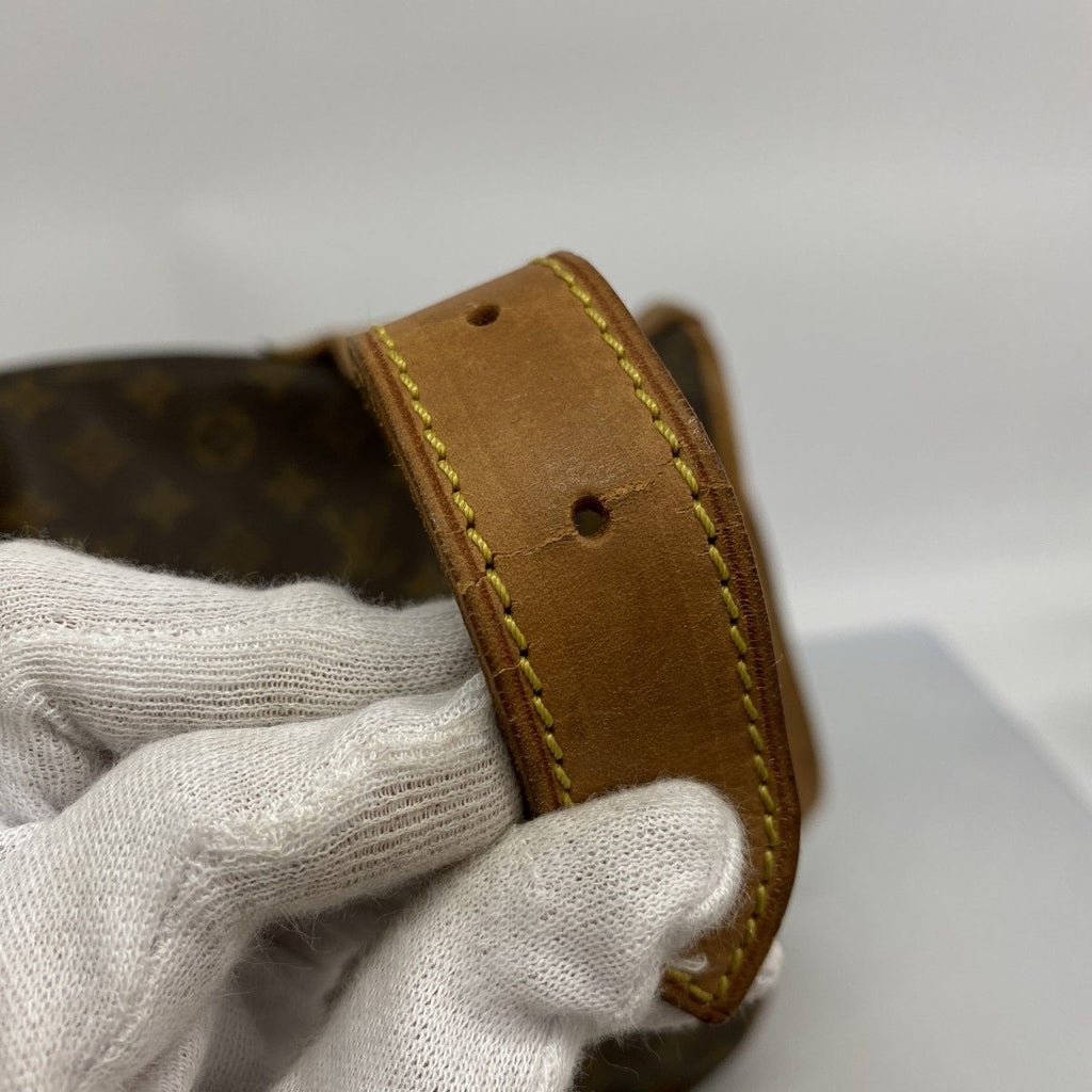 Louis Vuitton Shoulder Bag Monogram Saumur 43 Brown — view 6