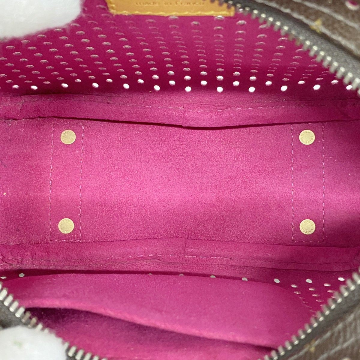 Louis Vuitton Shoulder Bag Monogram Perfo Mini Trocadero Brown Fuchsia — view 4