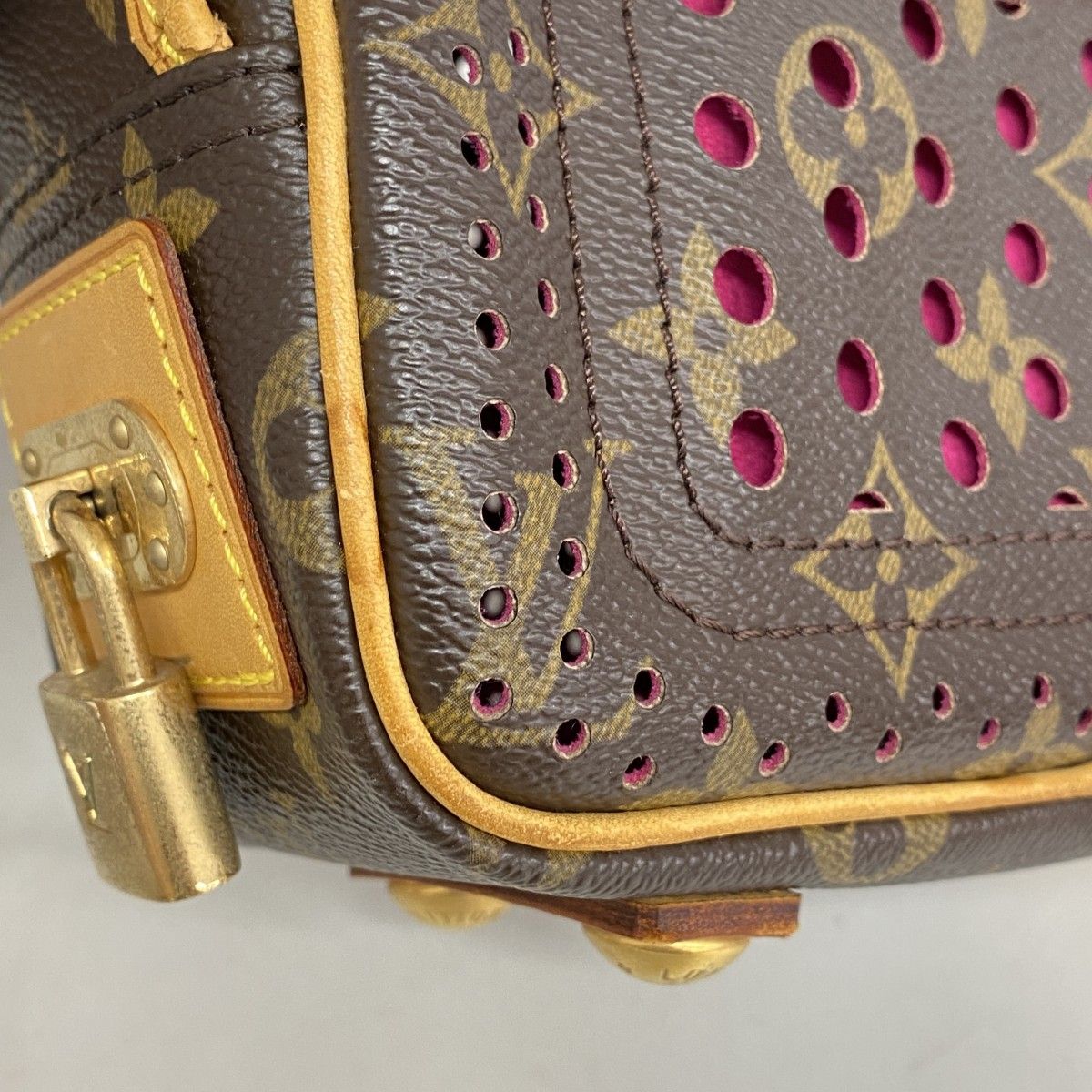 Louis Vuitton Shoulder Bag Monogram Perfo Mini Trocadero Brown Fuchsia — view 8