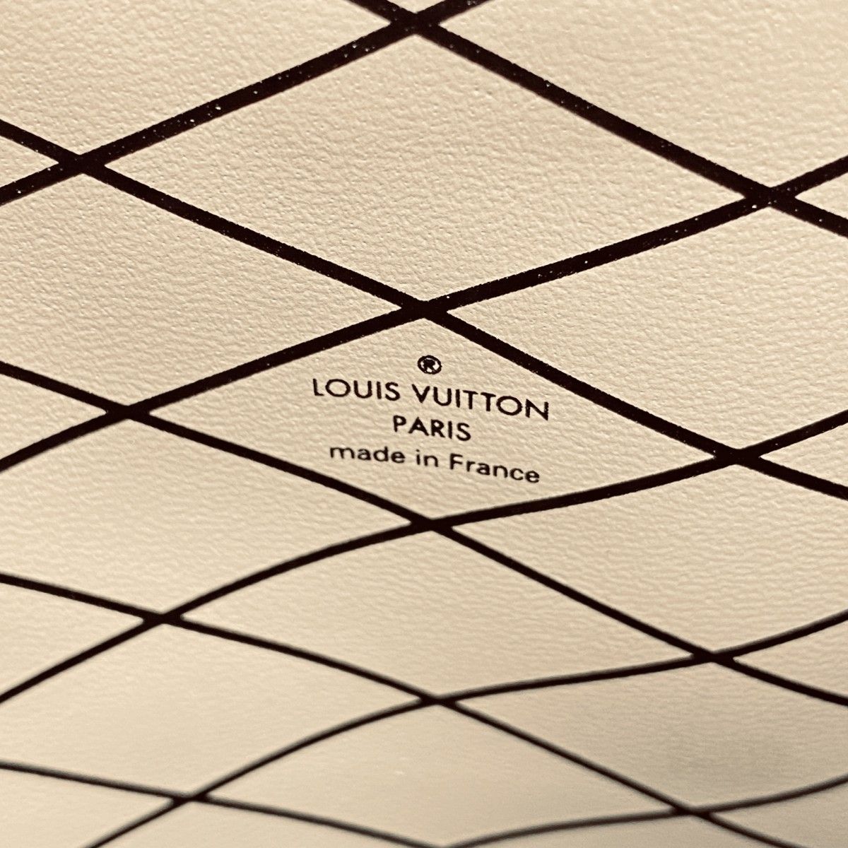 Louis Vuitton Shoulder Bag Monogram Reverse Trunk Clutch Brown — view 5