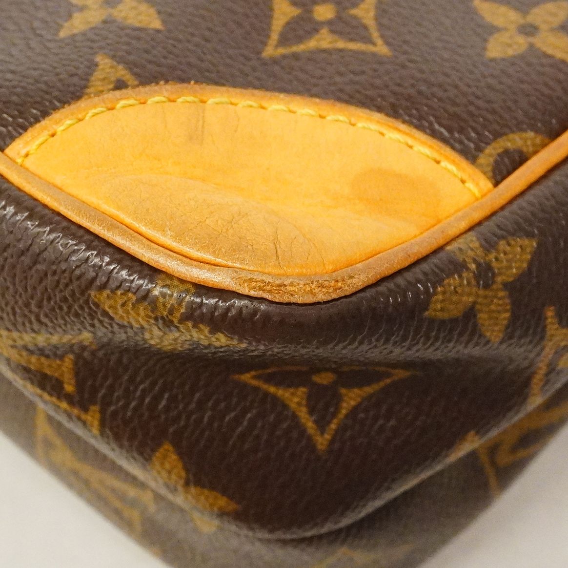 Louis Vuitton Shoulder Bag Monogram Amazon Brown — view 7