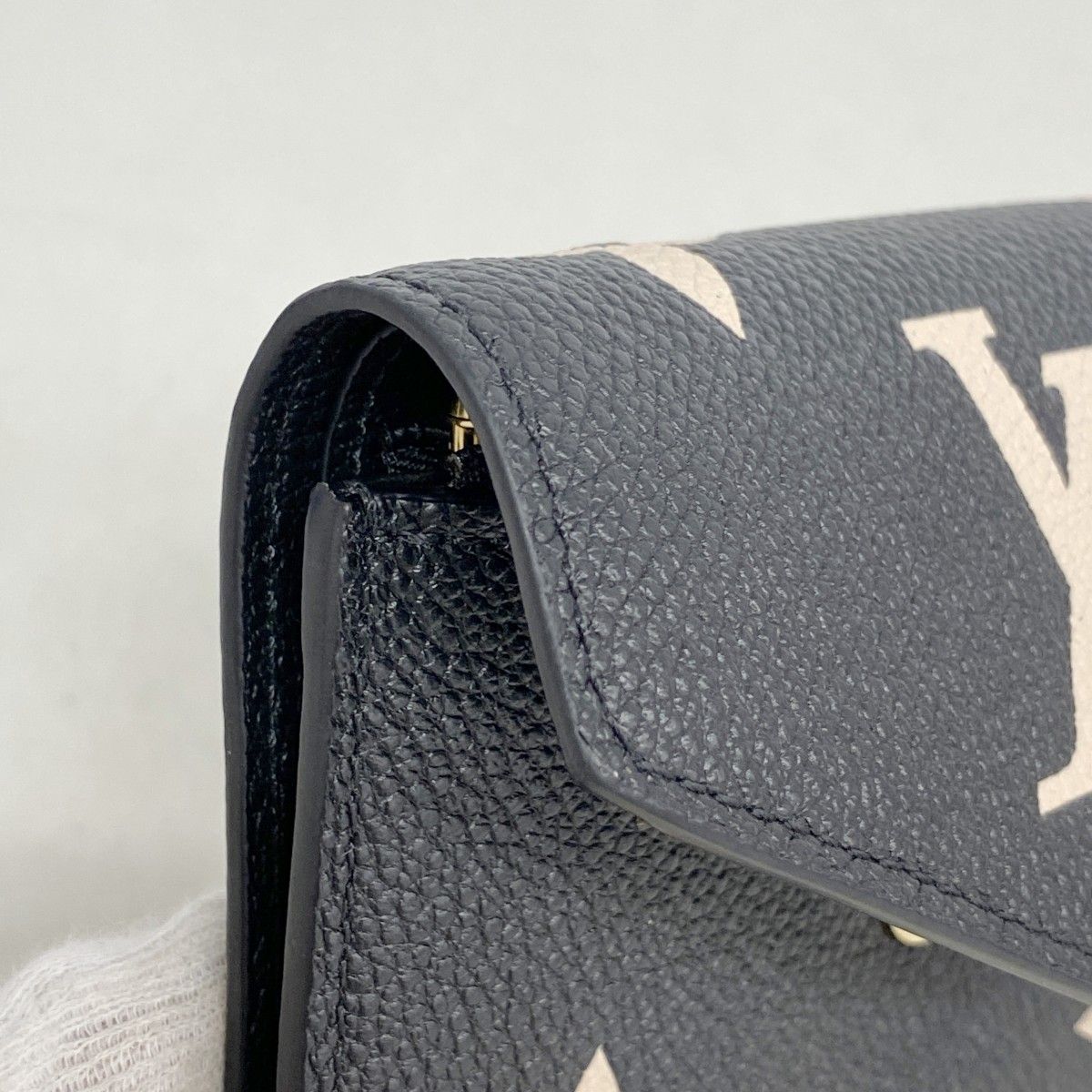 Louis Vuitton Trifold Wallet Monogram Empreinte Bicolor Portefeuille Victorine — view 5