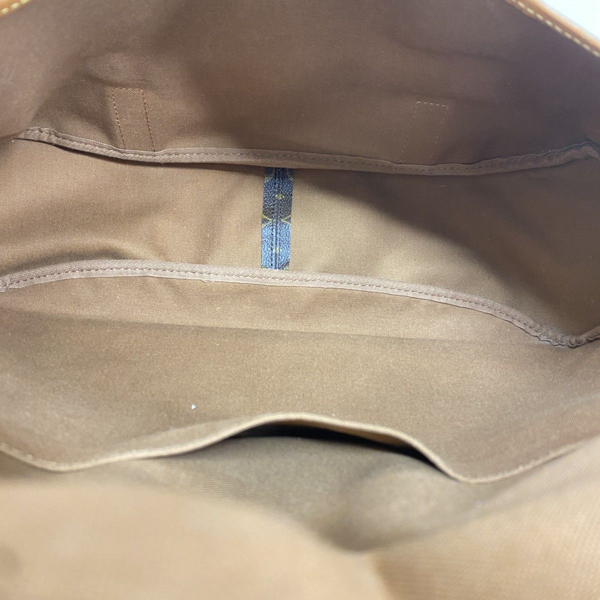 Louis Vuitton Shoulder Bag Monogram Saumur 43 Brown — view 4