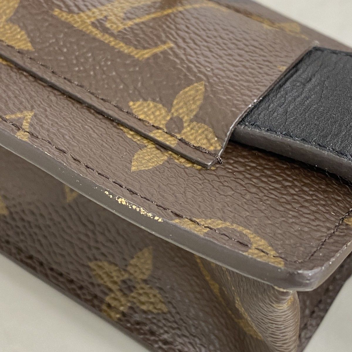 Louis Vuitton Belt Monogram Ceinture Daily Multi Pocket Brown — view 3