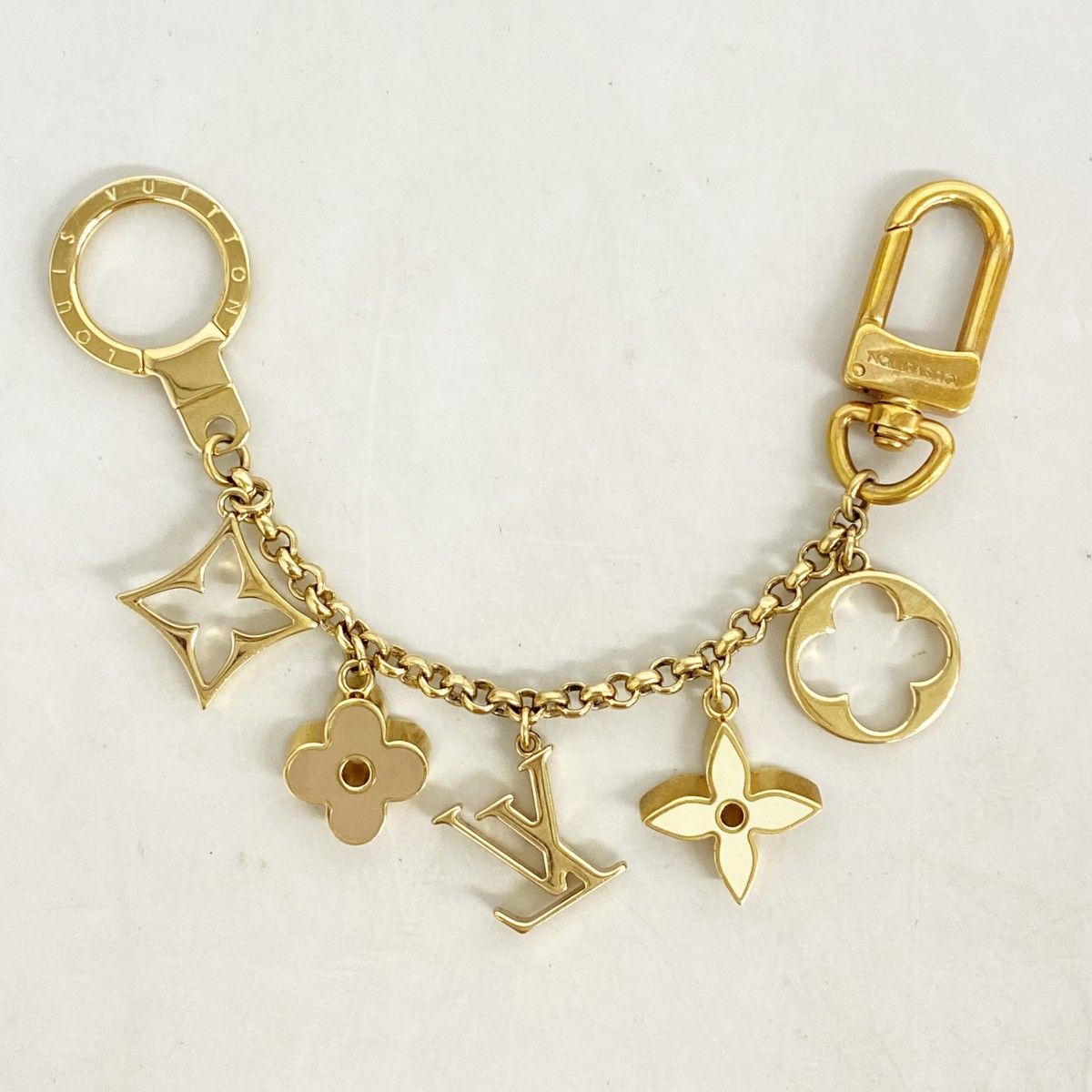 Louis Vuitton Key Holder Charm Fleur de Monogram Gold Multicolor — view 7