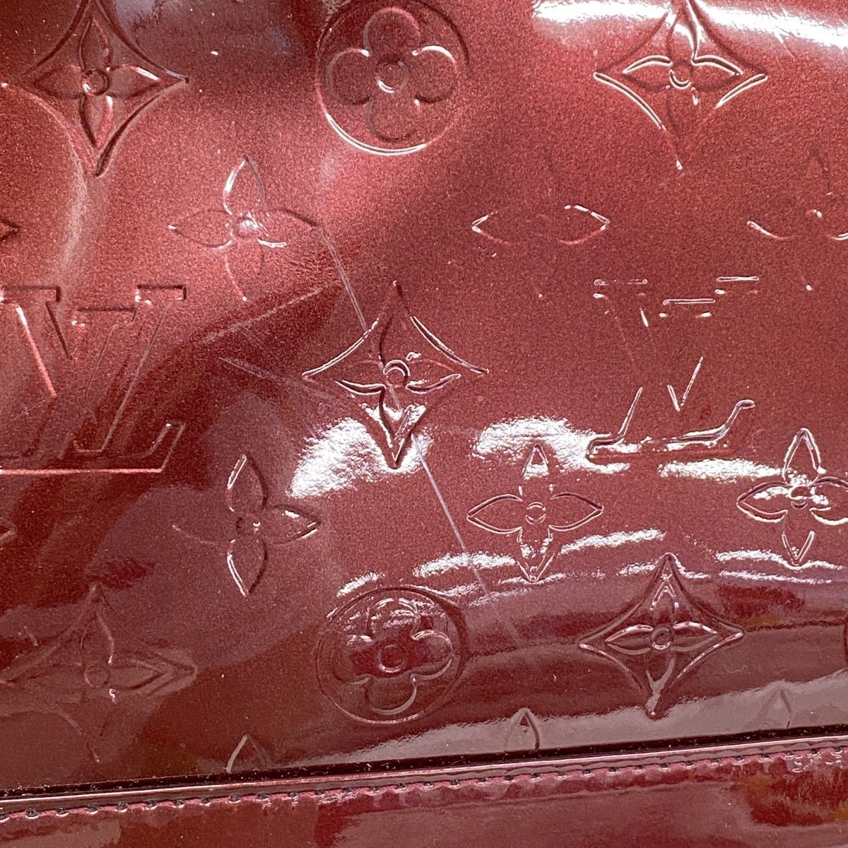 Louis Vuitton Handbag Vernis Alma PM Rouge Fauvist — view 9