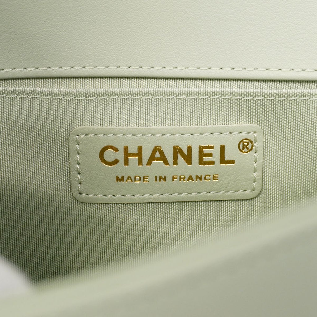 Chanel Shoulder Bag Boy Stitch Lambskin Light Green Gold — view 5