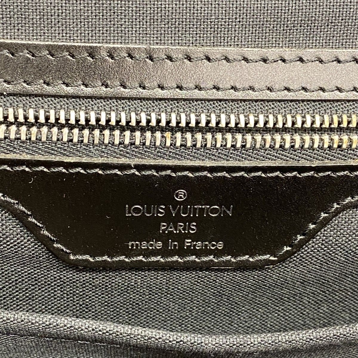 Louis Vuitton Shoulder Bag Taiga Ardoise — view 5