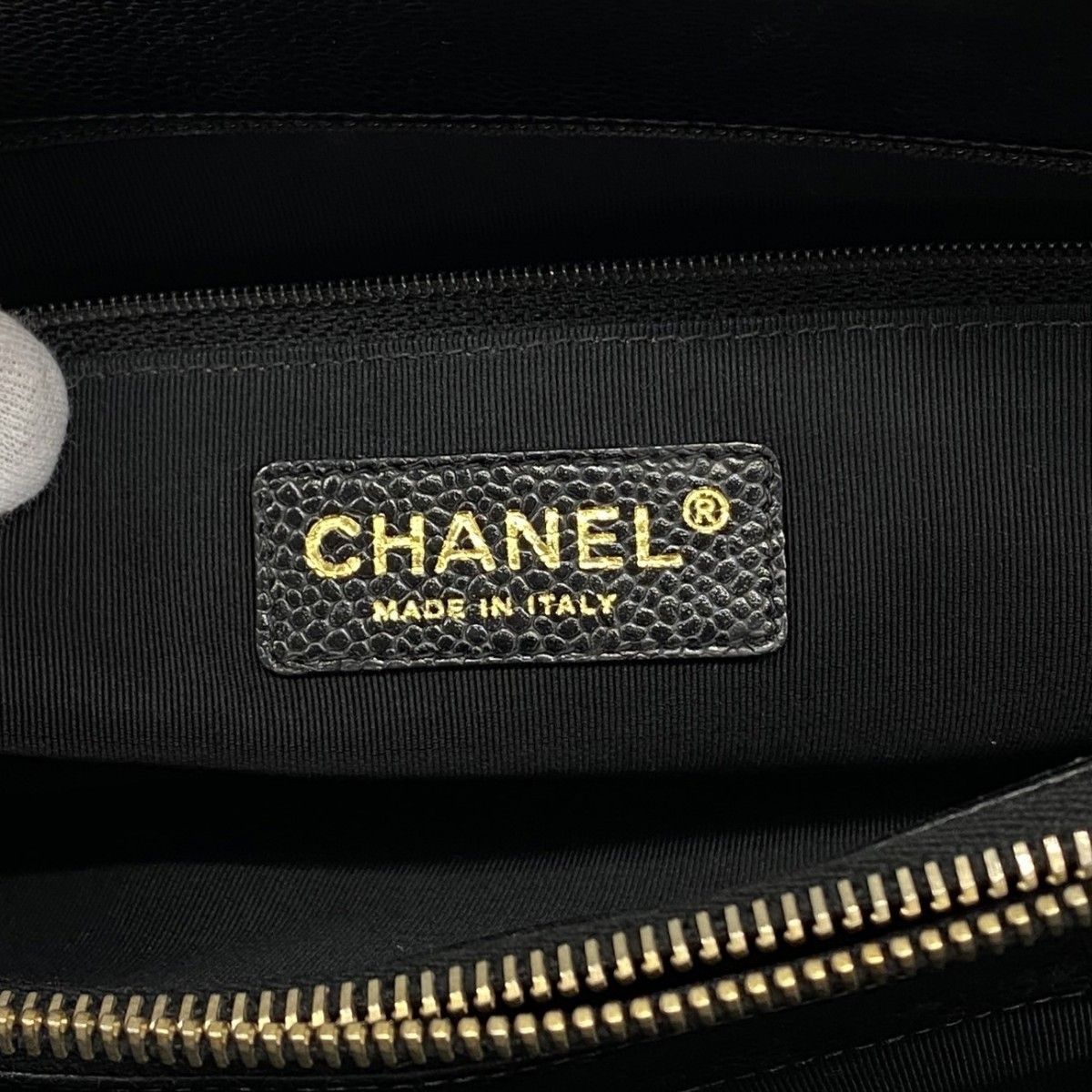 Chanel Chain Tote Quilted Caviar Leather Black Gold — view 5