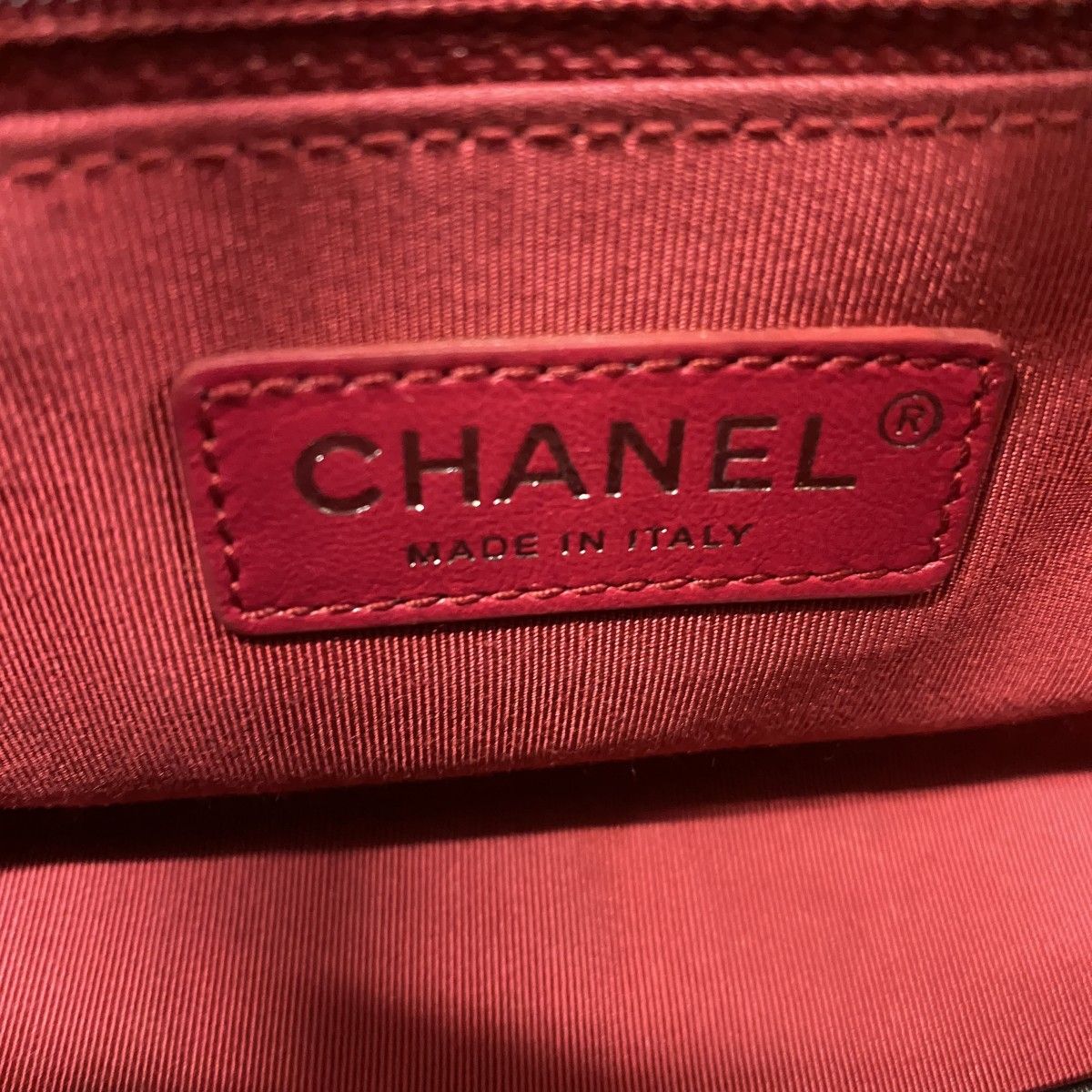 Chanel Shoulder Bag Gabrielle Calf Navy Black Gold Silver — view 5