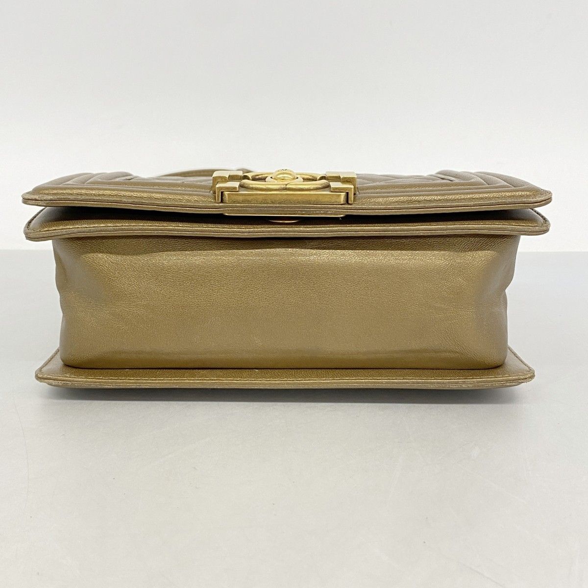 Chanel Shoulder Bag Boy Lambskin Brown Gold — view 3