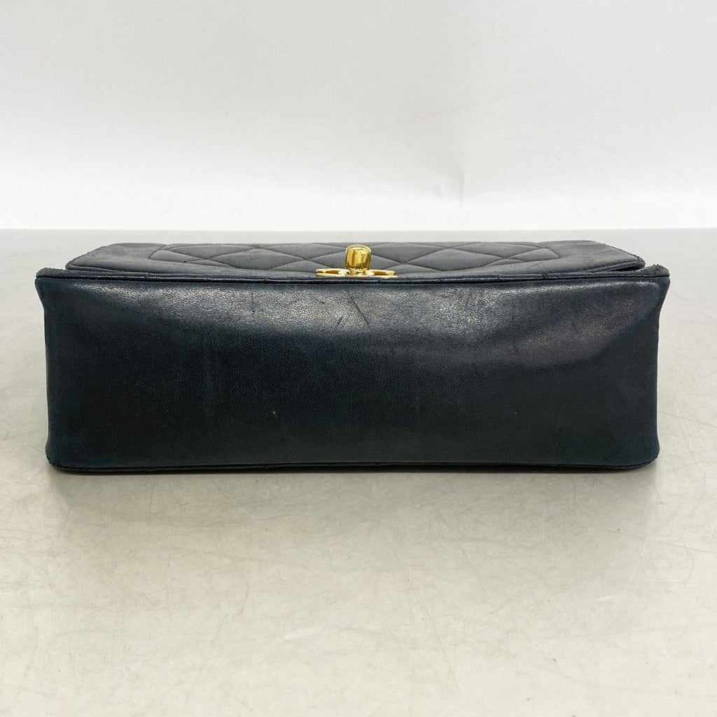 Chanel Shoulder Bag Diana Lambskin Black Gold — view 3