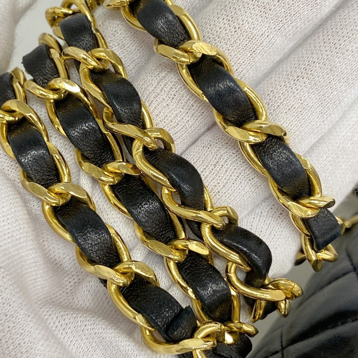 Chanel Shoulder Bag Mini Quilted Lambskin Black Gold — view 8
