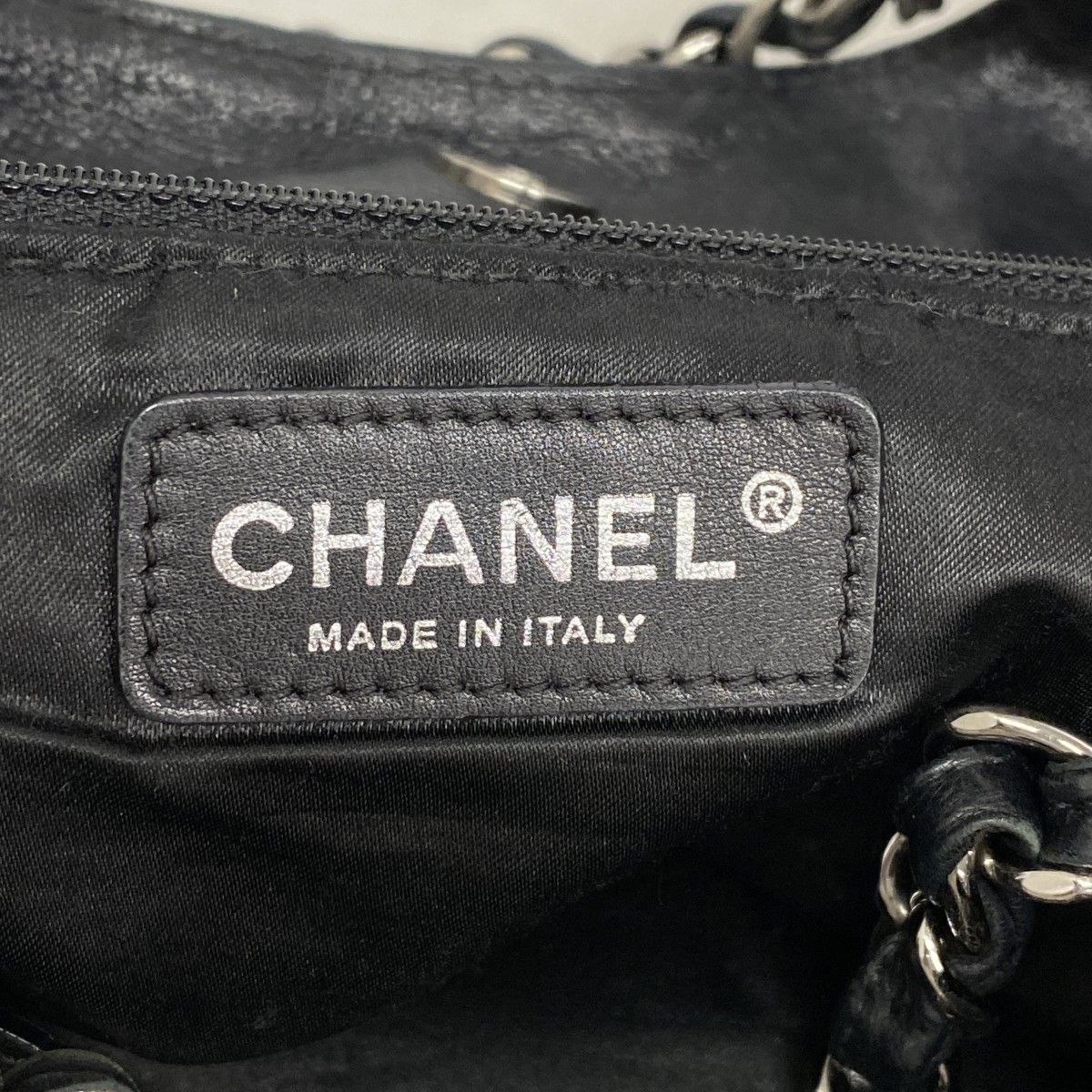 Chanel Chain Tote Coco Cabas Leather Black Silver — view 5