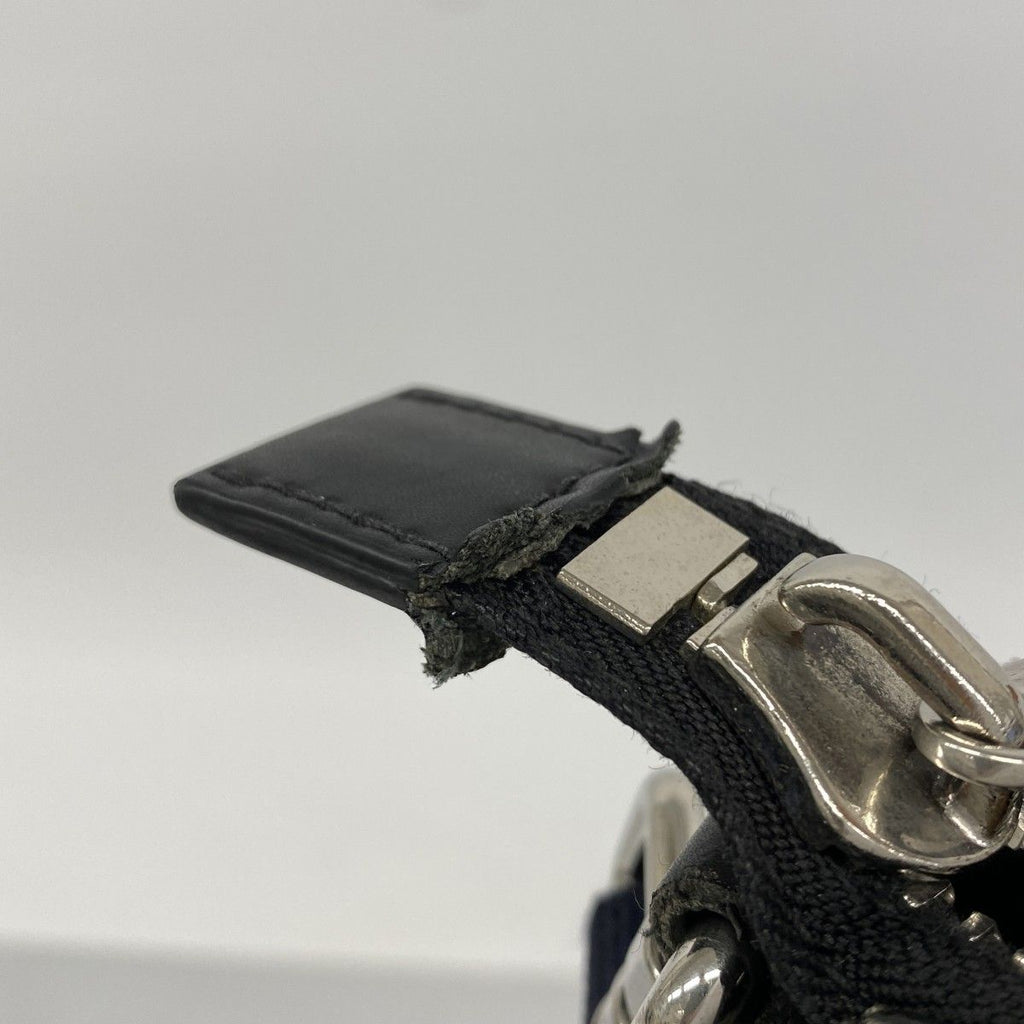 Gucci Shoulder Bag GG Supreme Black Silver — view 8