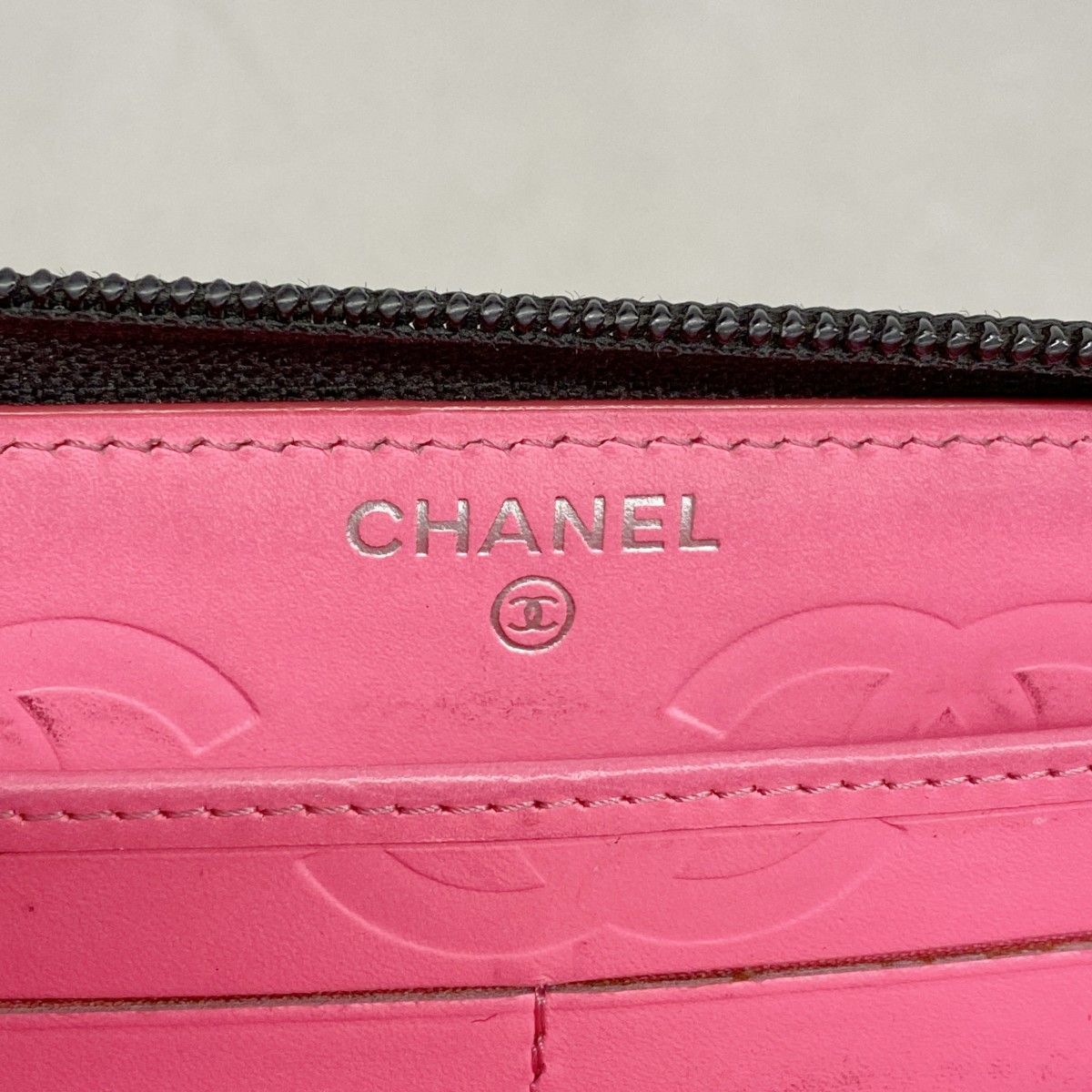 Chanel Wallet Cambon Lambskin Patent Black Silver — view 4