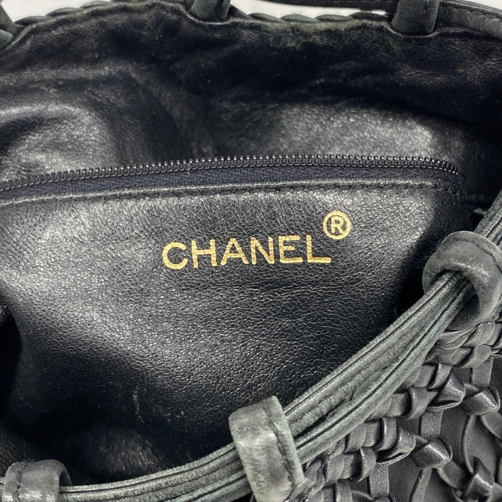 Chanel Shoulder Bag Leather Black Gold — view 5