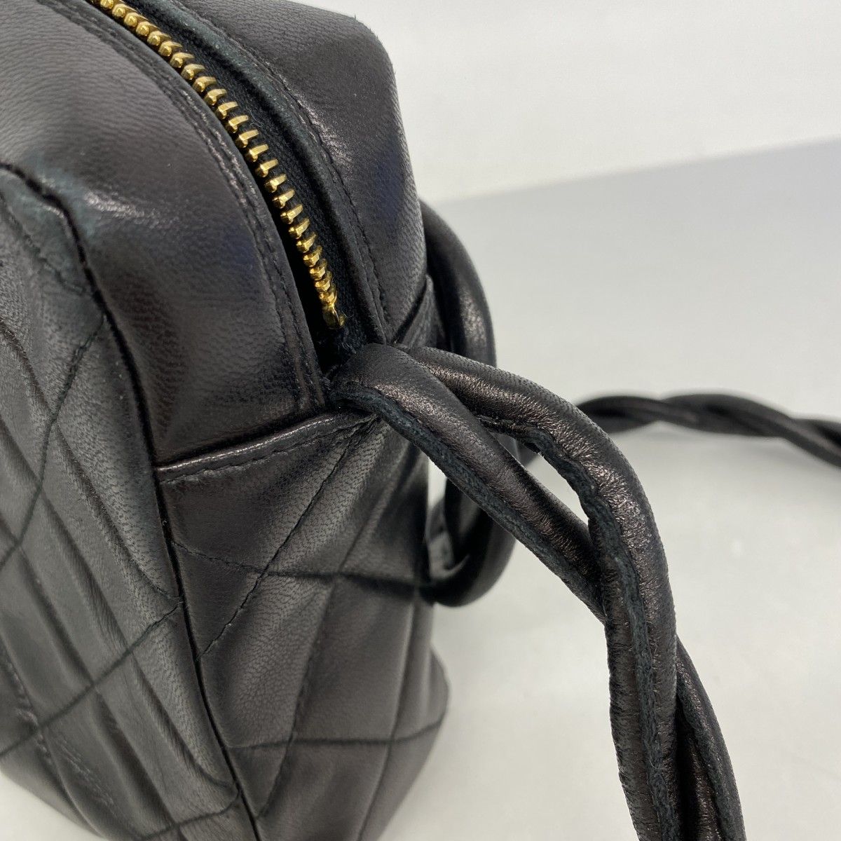 Chanel Shoulder Bag Quilted Lambskin Black Gold — view 9