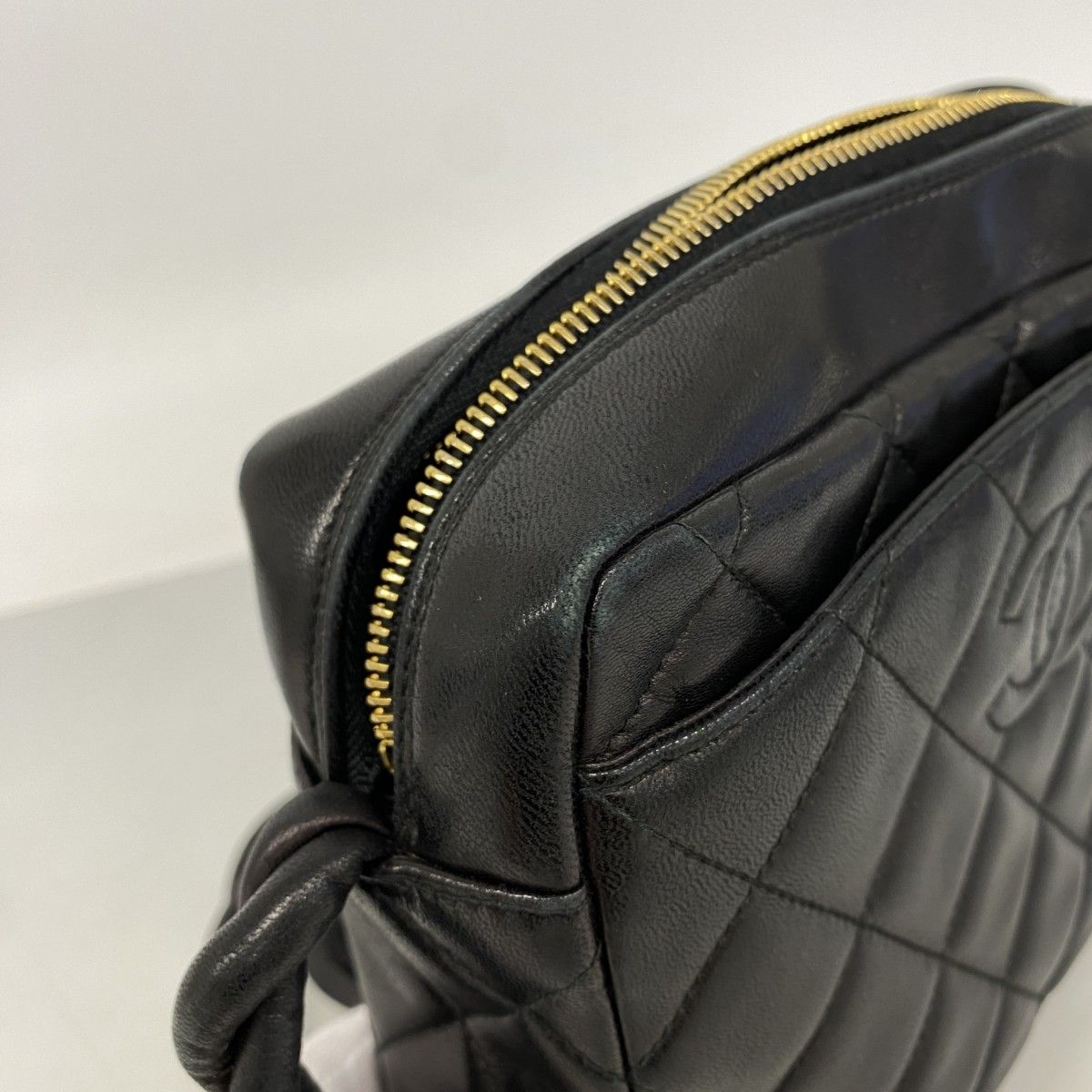 Chanel Shoulder Bag Quilted Lambskin Black Gold — view 6