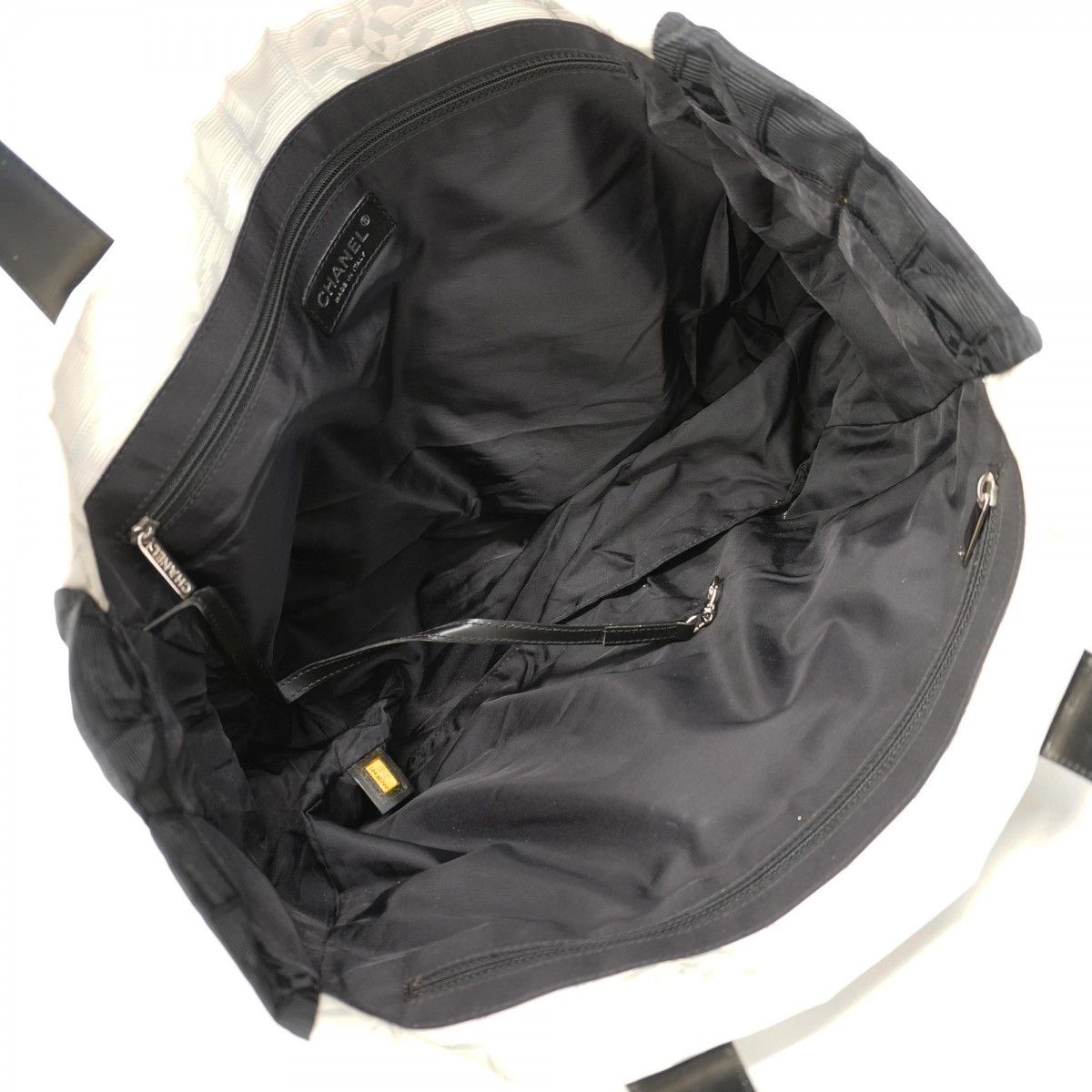 Chanel Tote New Travel Nylon White Black Silver — view 4
