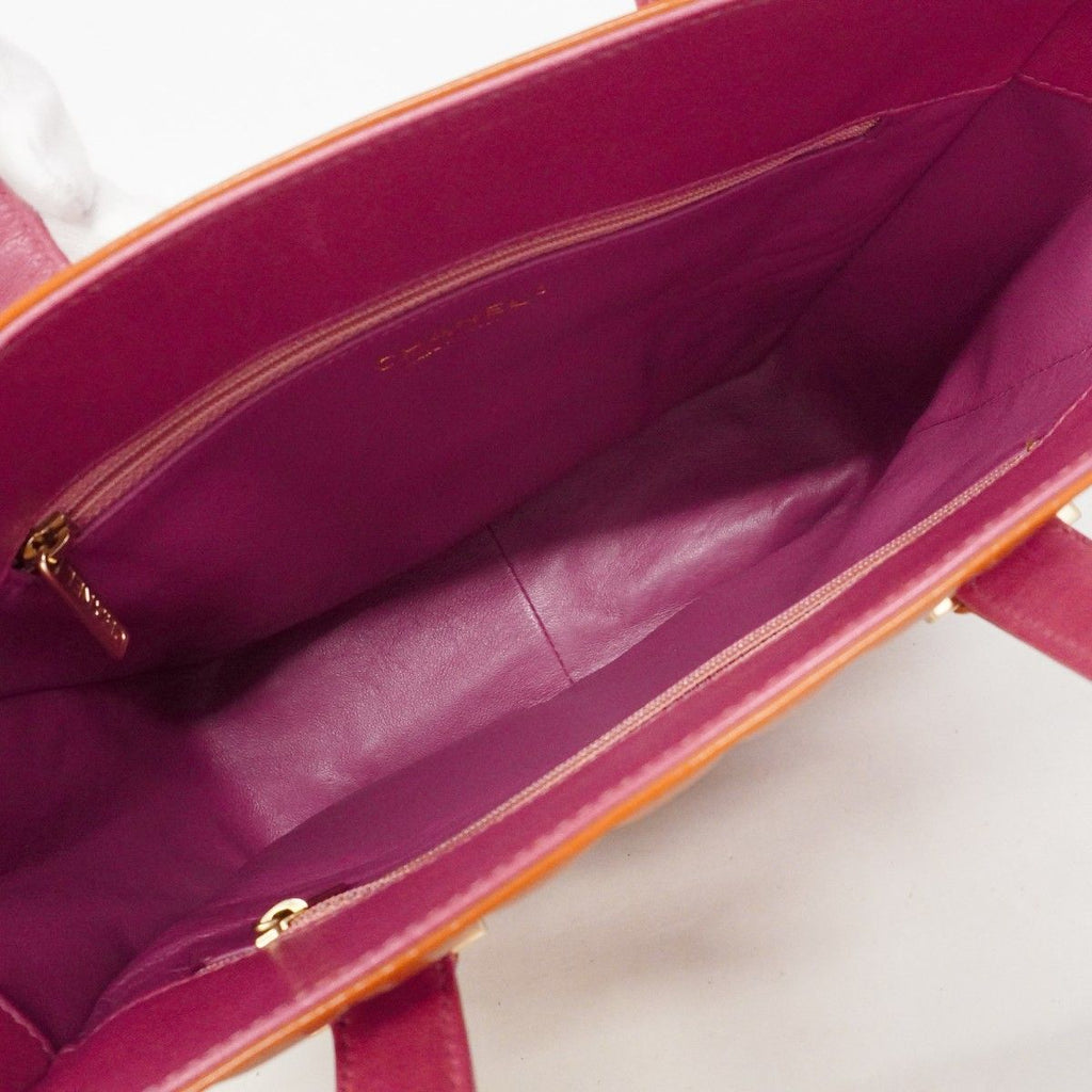 Chanel Tote Choco Bar Patent Leather Pink Orange Champagne Gold — view 4