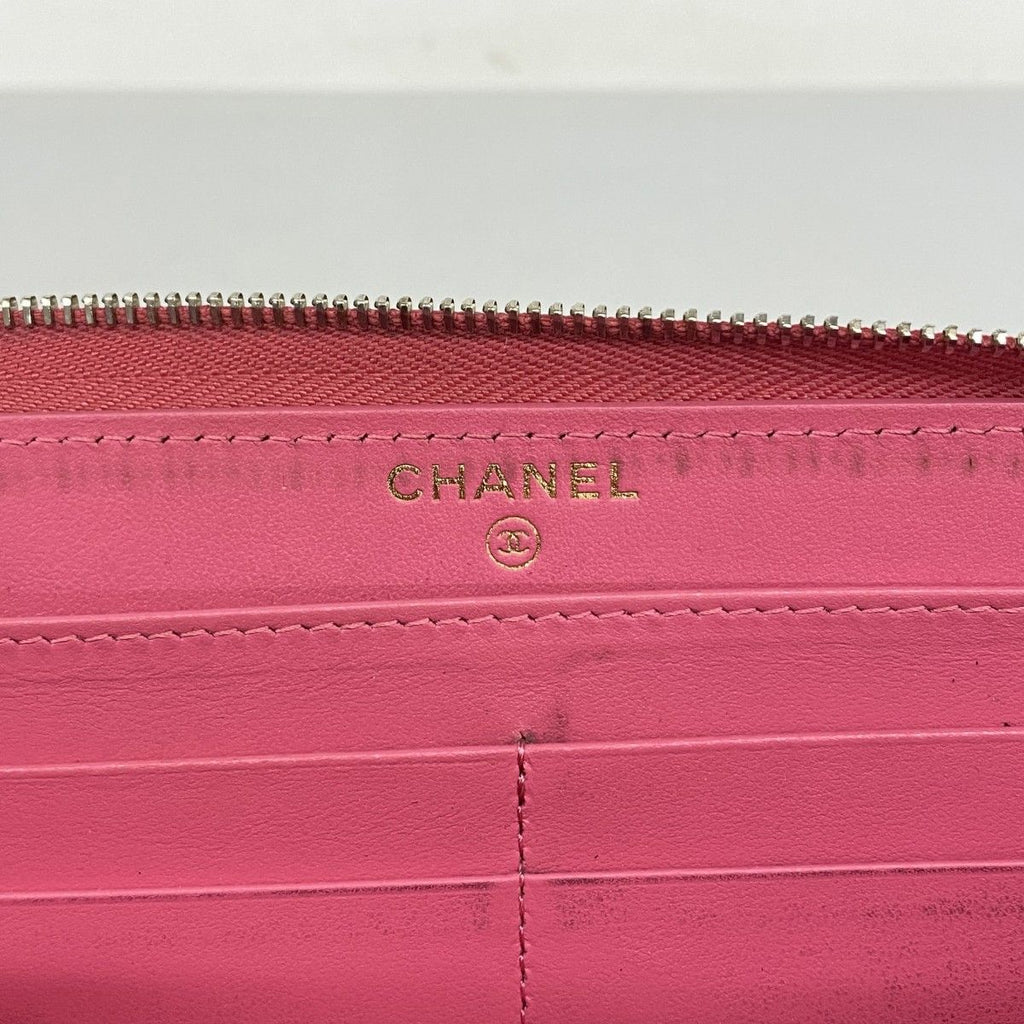 Chanel Wallet Quilted Caviar Leather Pink Gold — view 4