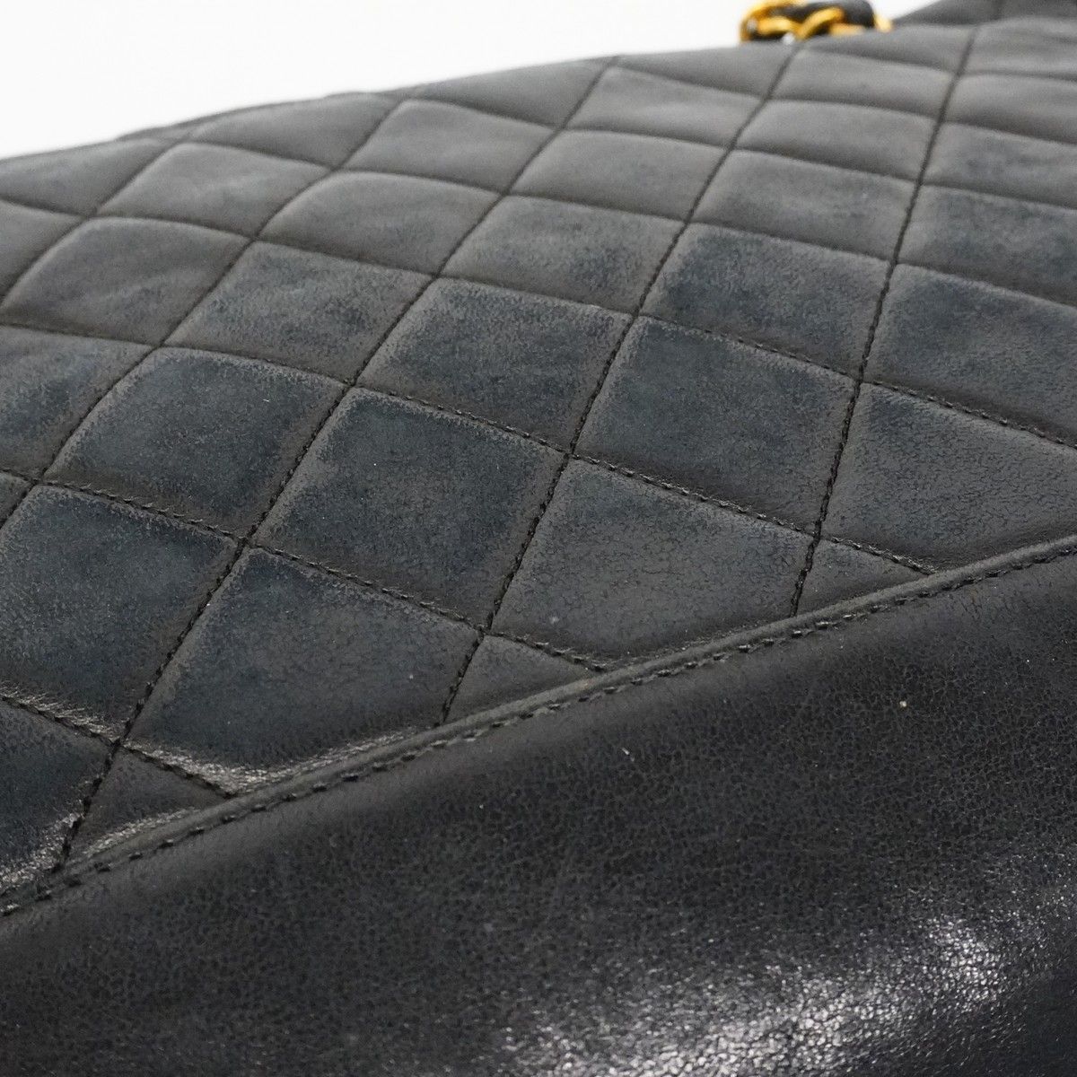 Chanel Shoulder Bag Quilted Lambskin Black Gold — view 8