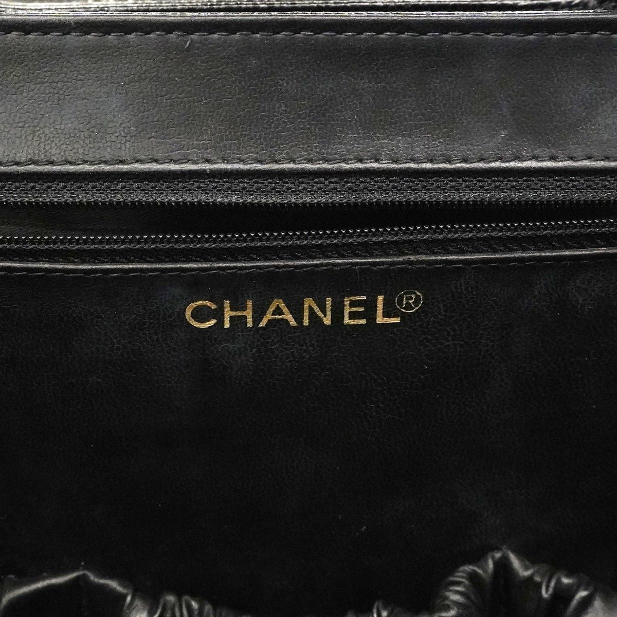 Chanel Vanity Bag Caviar Leather Black Gold — view 5