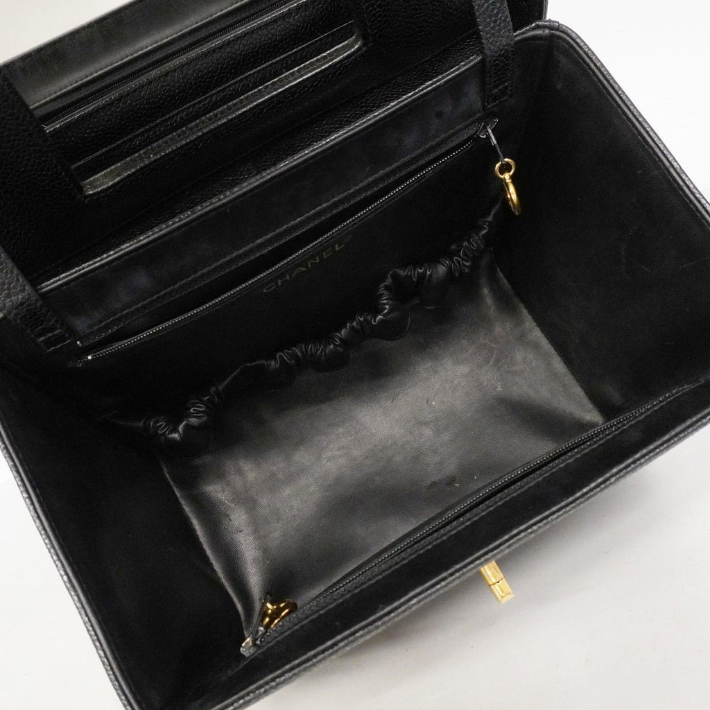 Chanel Vanity Bag Caviar Leather Black Gold — view 4