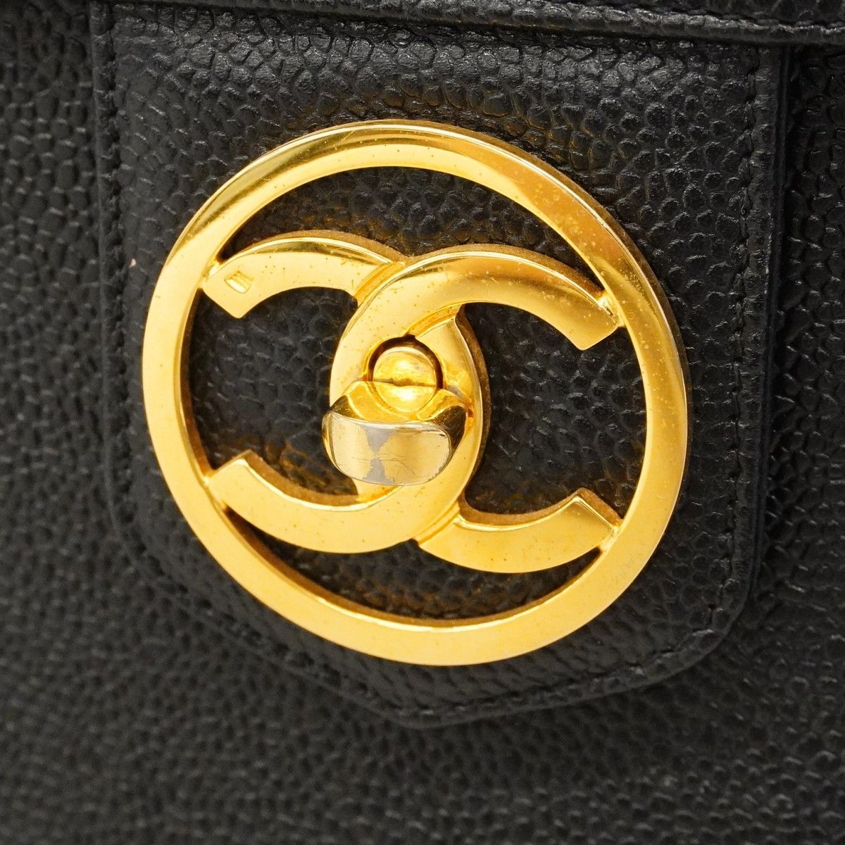 Chanel Vanity Bag Caviar Leather Black Gold — view 8