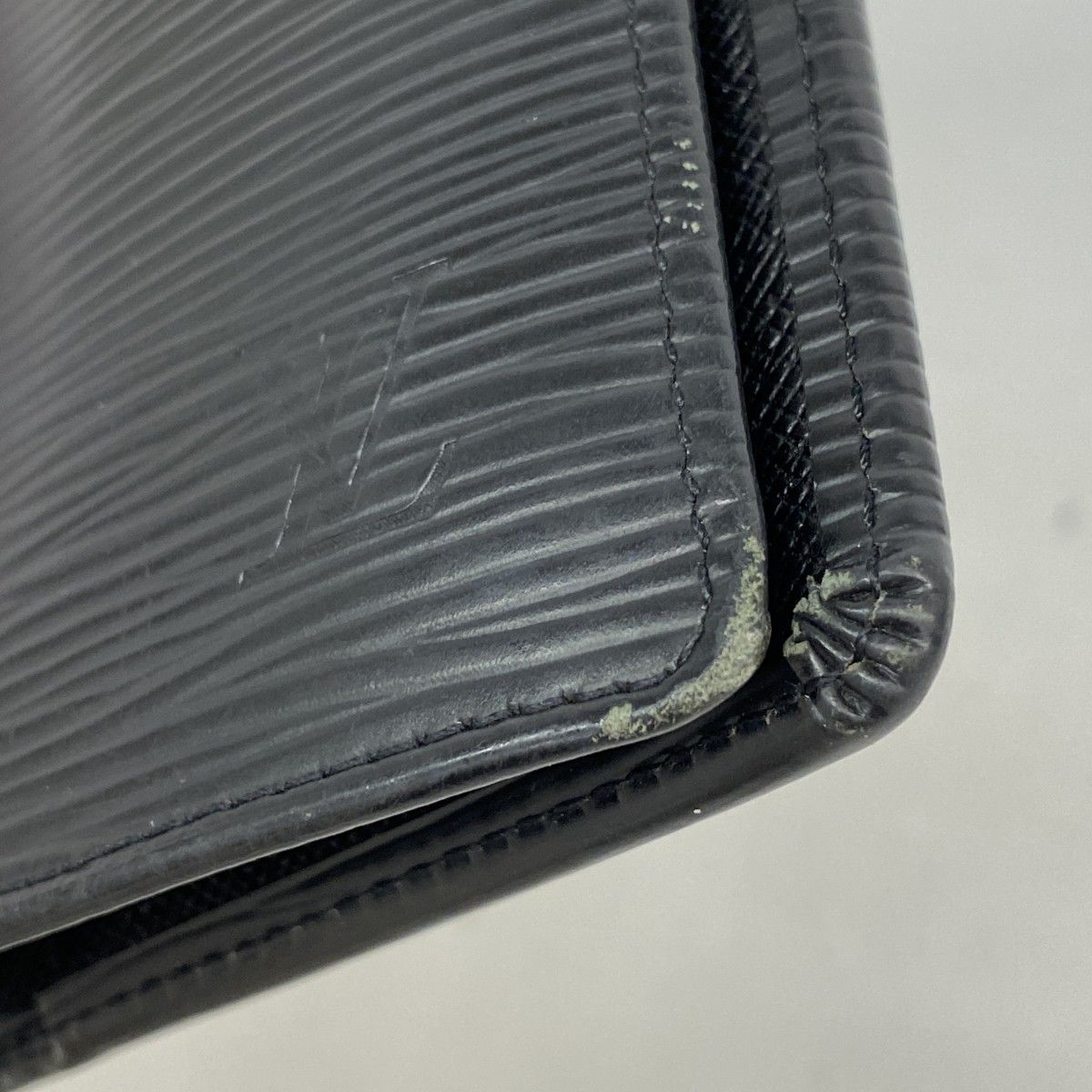 Louis Vuitton Wallet Epi Portefeuille Brazza Noir — view 5