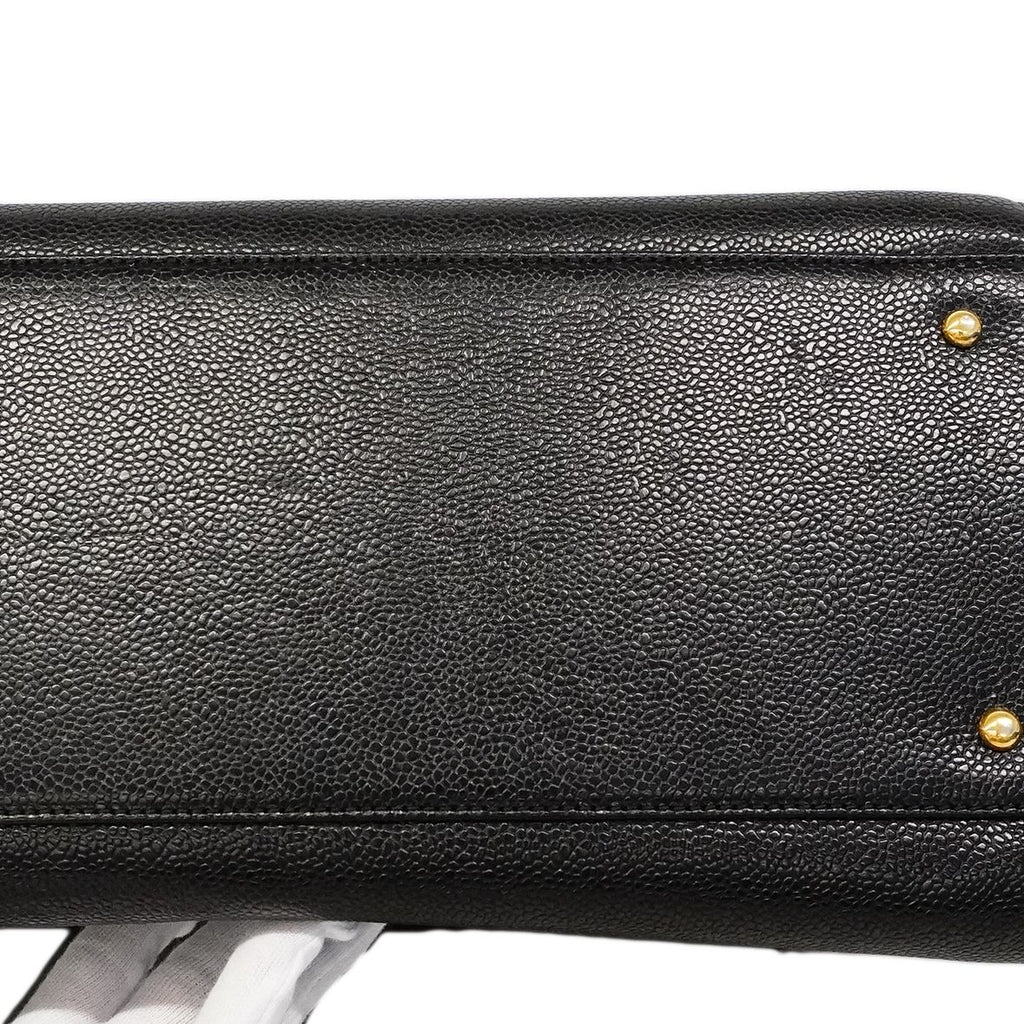 Chanel Shoulder Bag Caviar Leather Black Gold — view 8