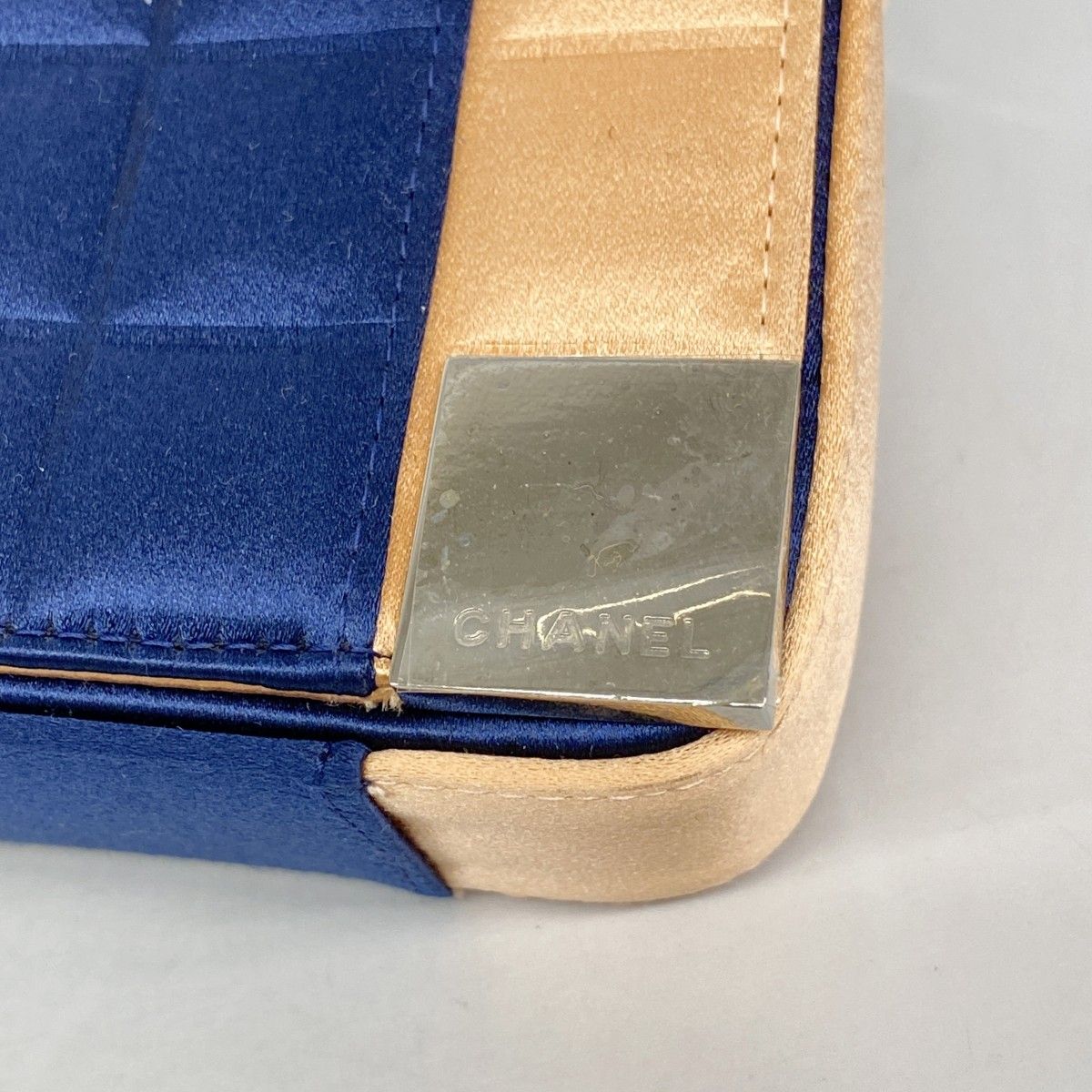 Chanel Shoulder Bag Choco Bar Satin Navy Orange Silver — view 7