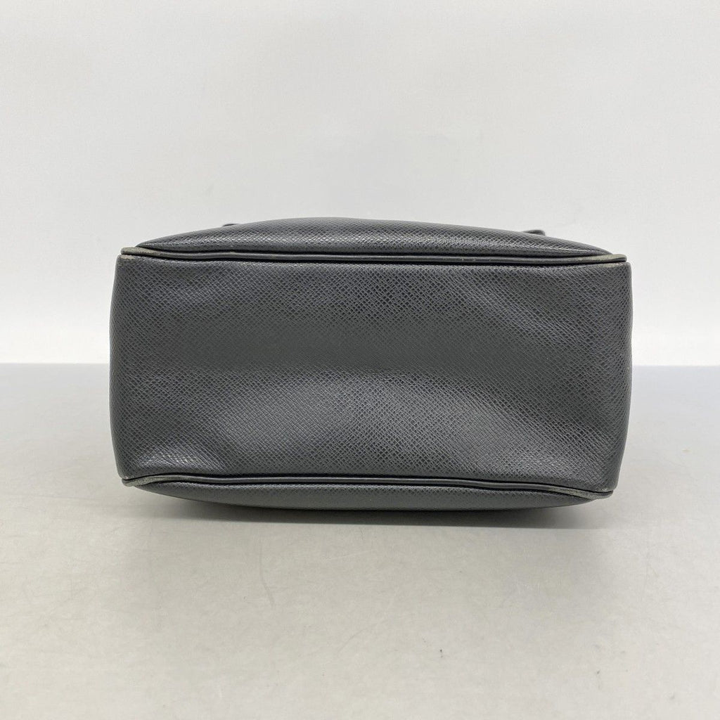 Louis Vuitton Shoulder Bag Taiga Yaranga Ardoise — view 3