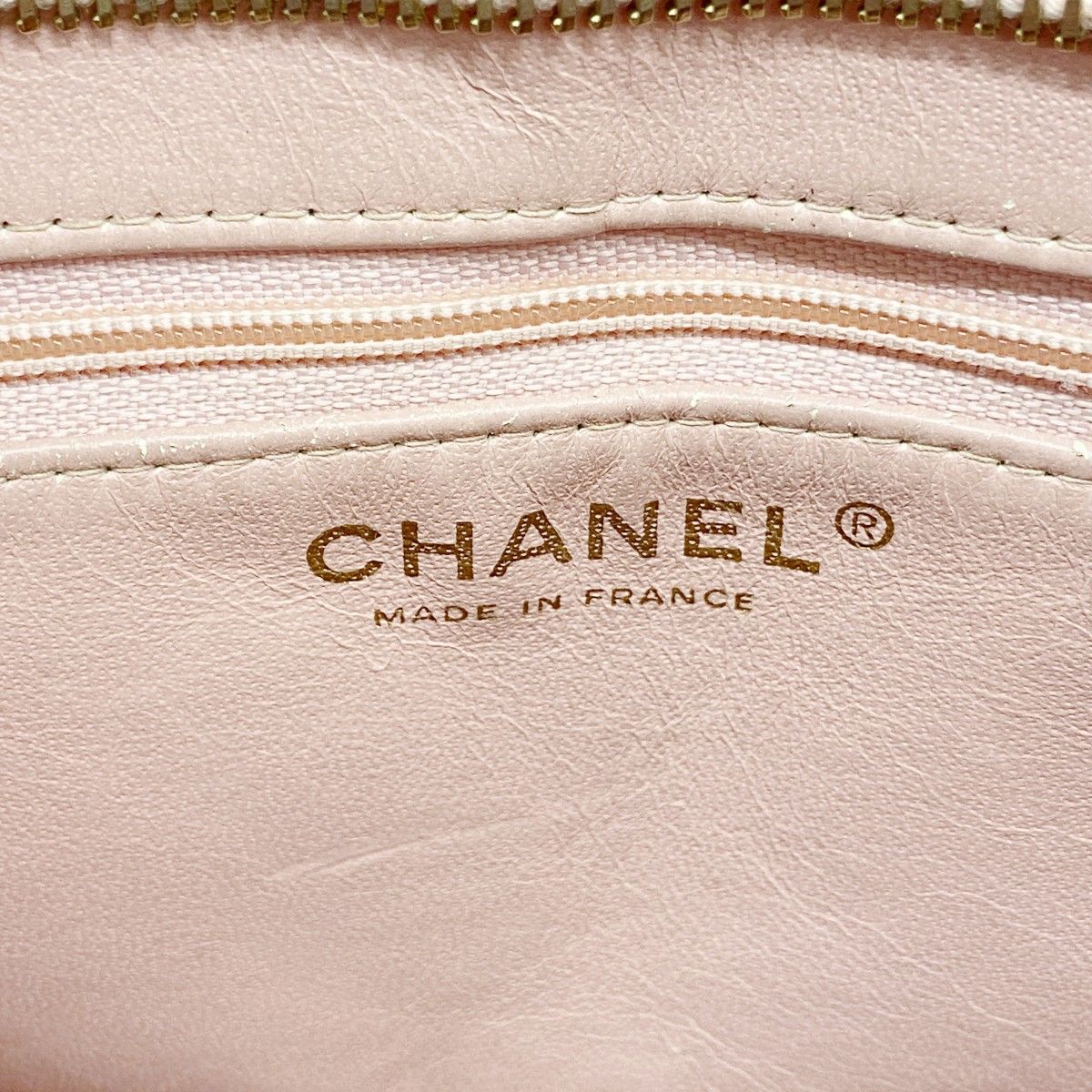 Chanel Tote Reissue Caviar Leather Pink Gold — view 5