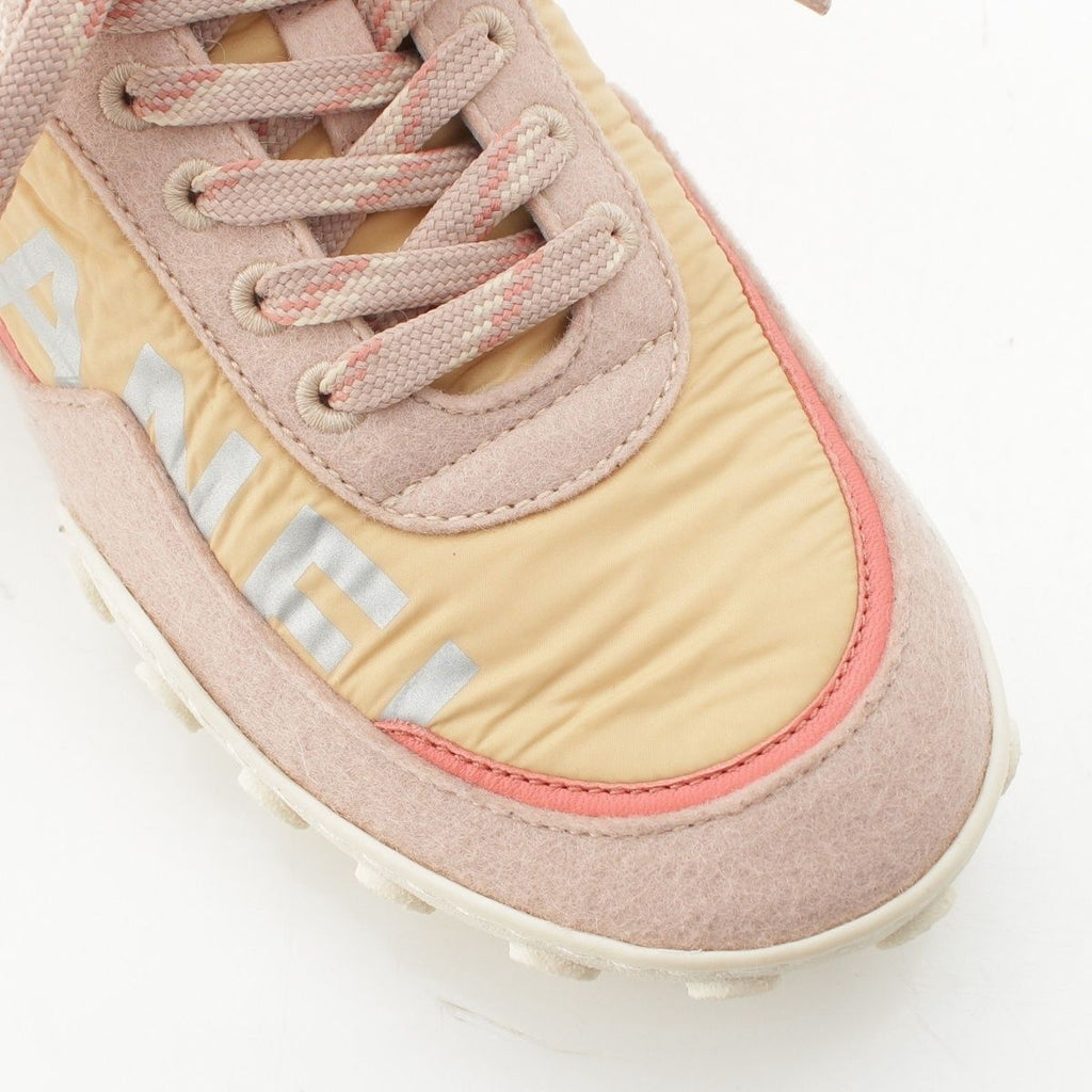 Chanel Low Cut CC Logo Sneakers Beige — view 6