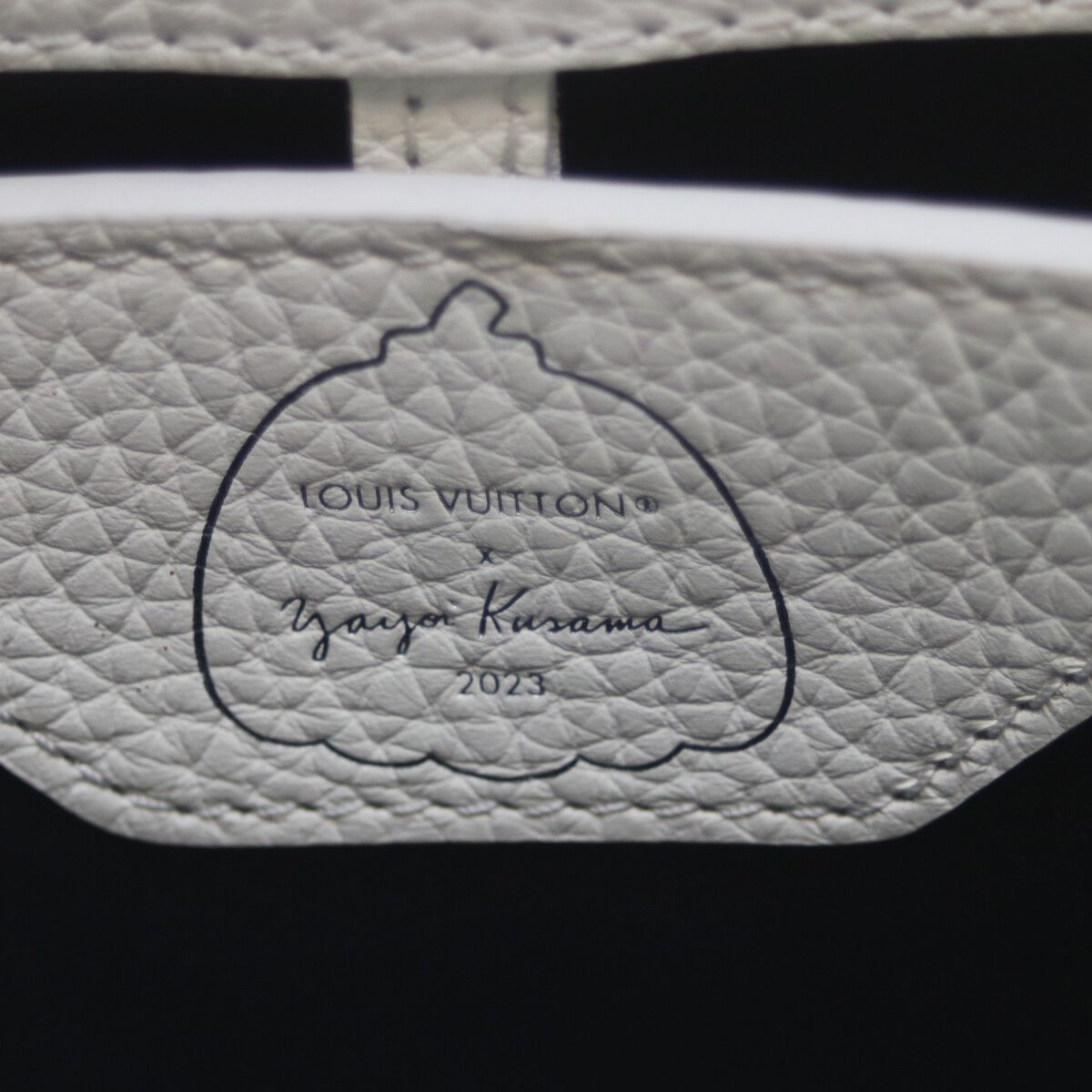 Louis Vuitton Yayoi Kusama Taurillon Psychedelic Flower Noir Blanc Capucines — view 7