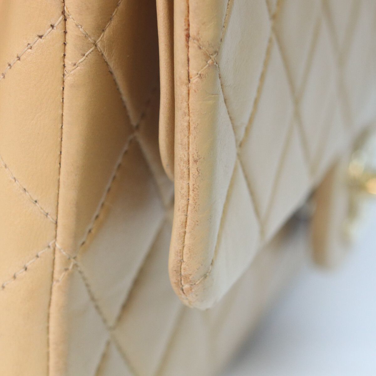 Chanel Beige Lamb Gold Quilted 25 Shoulder — view 8