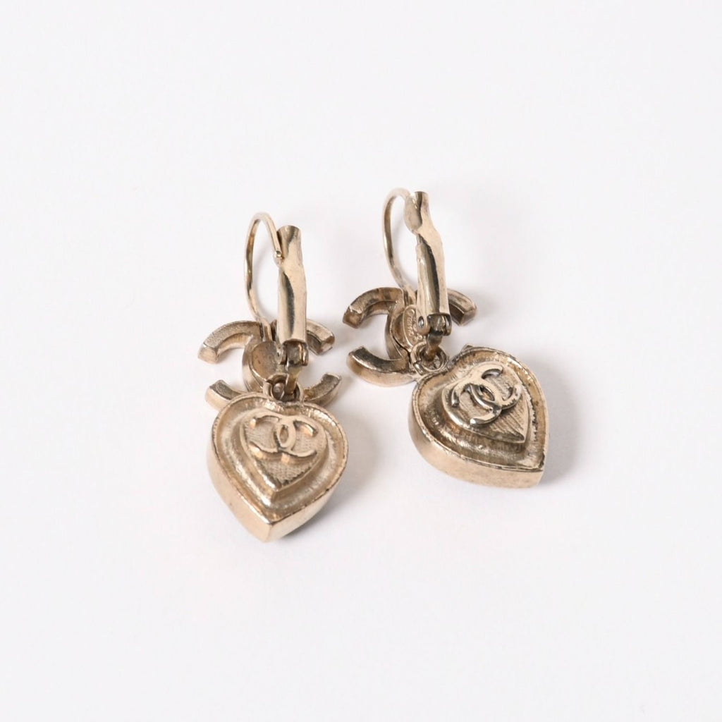 Chanel Earrings CC Logo Heart Black Silver 06 — view 2