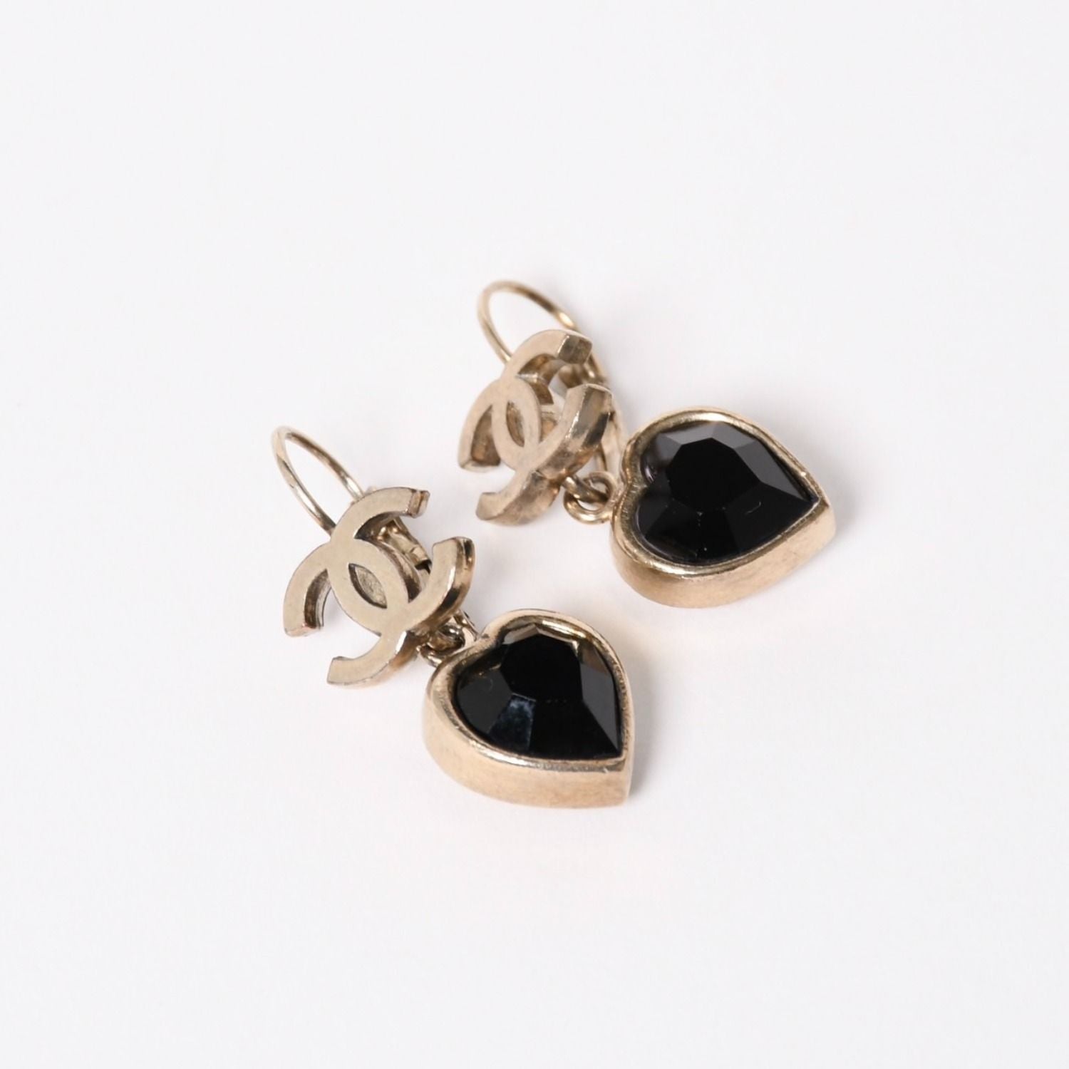 Chanel Earrings CC Logo Heart Black Silver 06 — view 3
