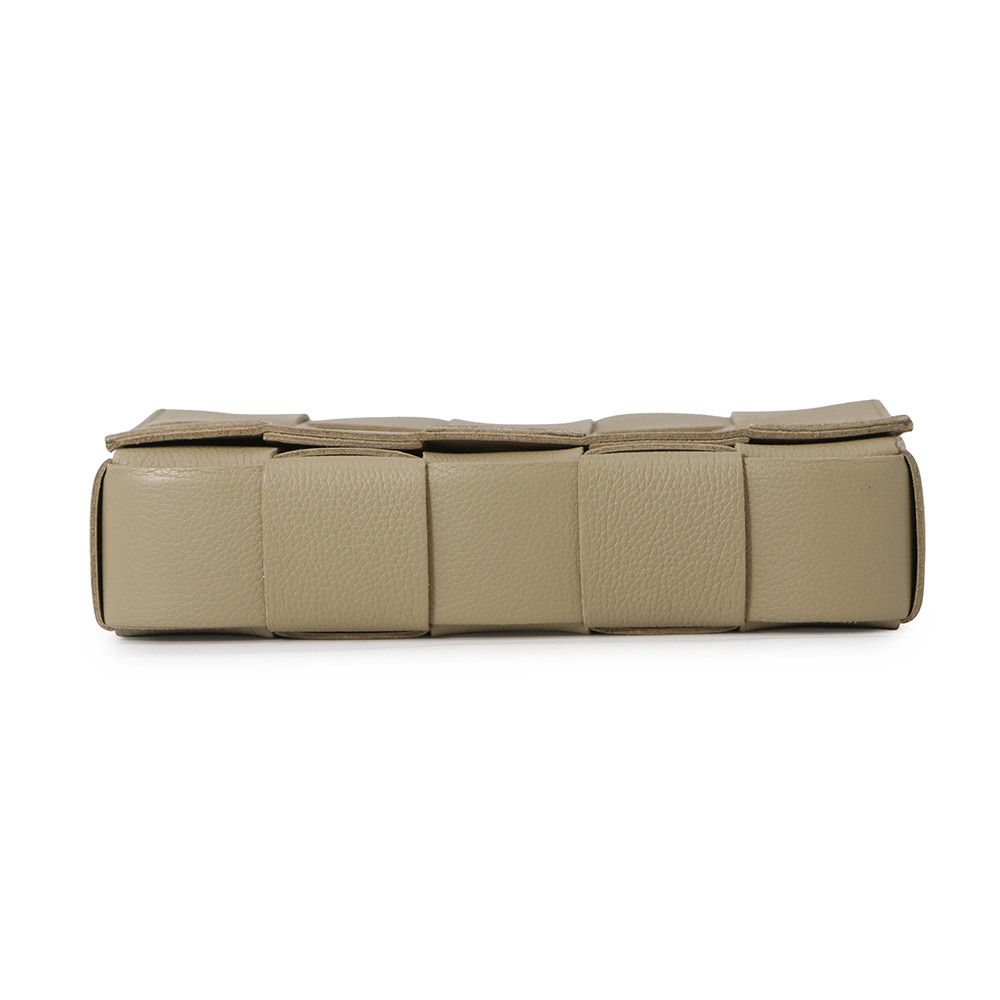 Bottega Veneta Shoulder Bag Intrecciato Cassette Leather — view 3