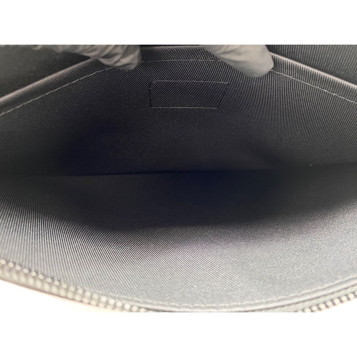 Louis Vuitton Clutch Virgil Abloh — view 9